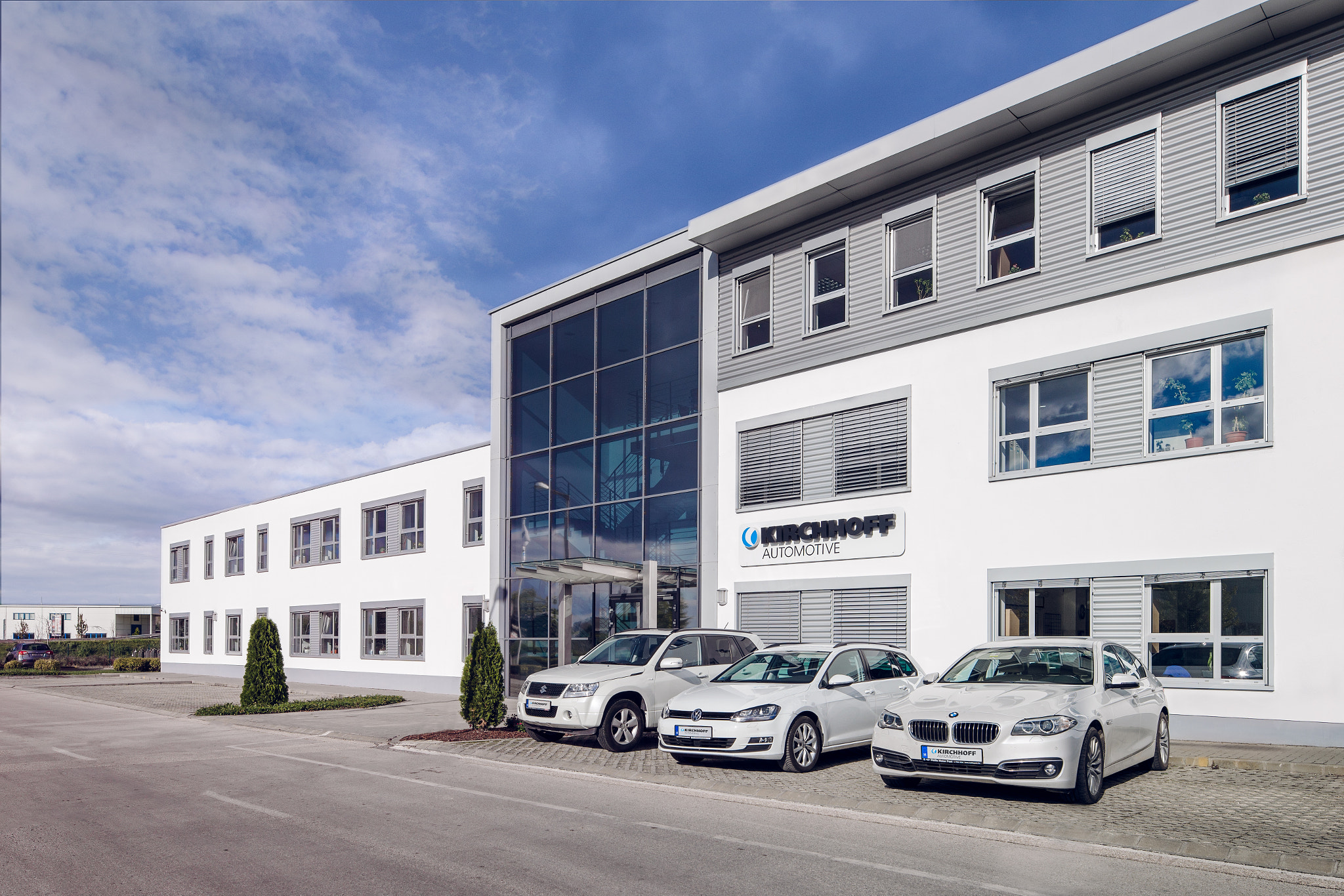 Canon TS-E 24.0mm f/3.5 L II sample photo. Kirchhoff automotive front photography
