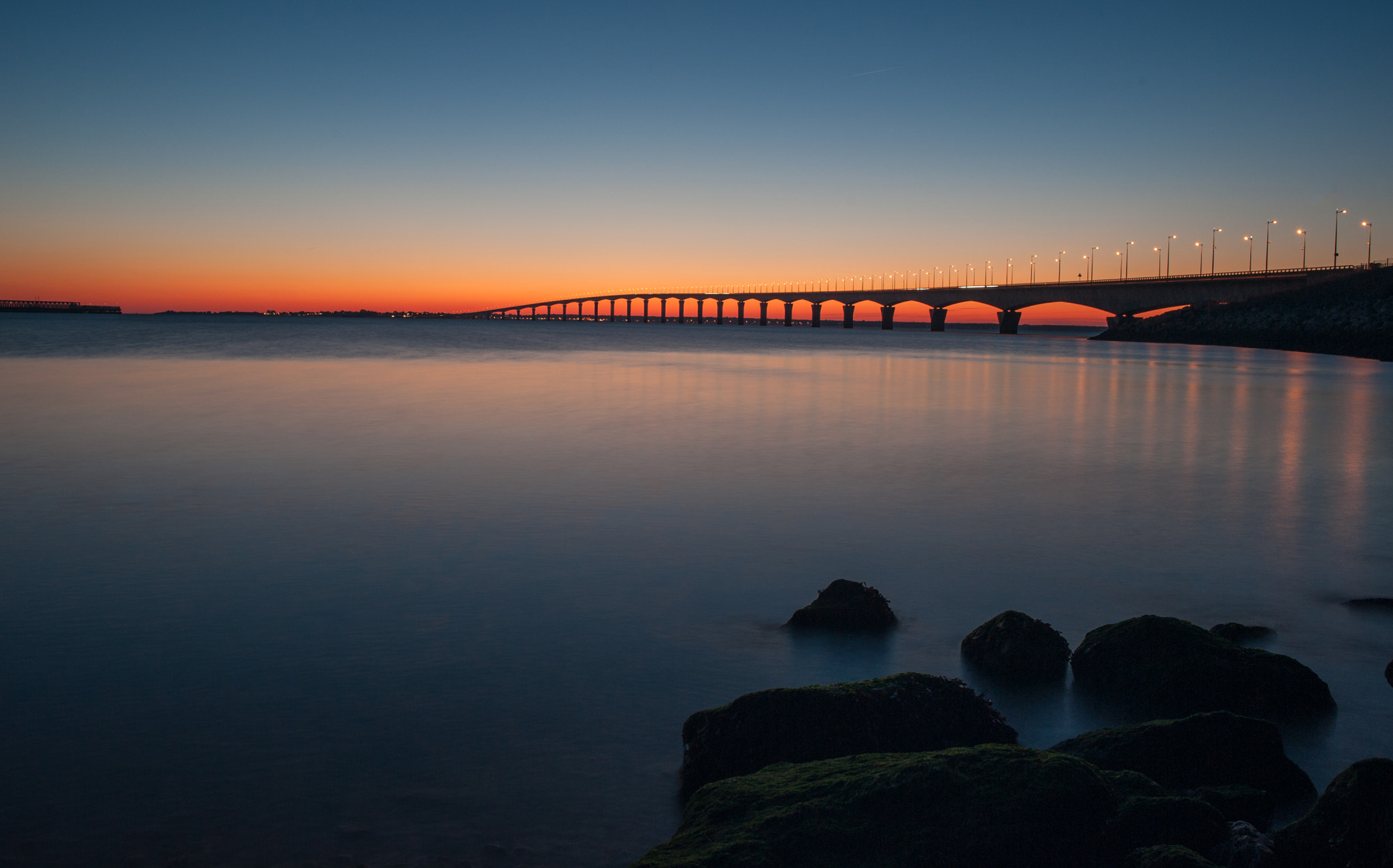 Nikon D700 + Nikon AF-S Nikkor 28mm F1.8G sample photo. Pont de l'ile de ré photography