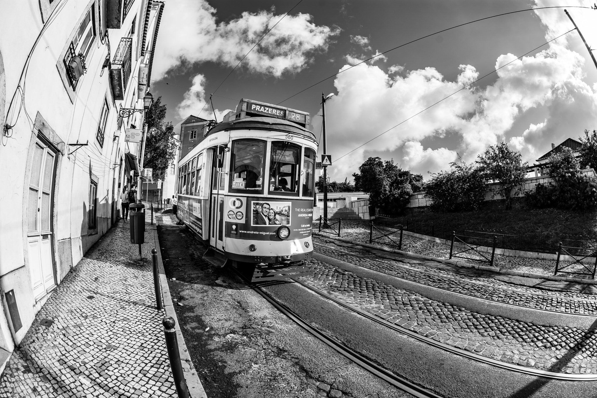 Nikon D7200 + Nikon AF DX Fisheye-Nikkor 10.5mm F2.8G ED sample photo. Lisbon photography