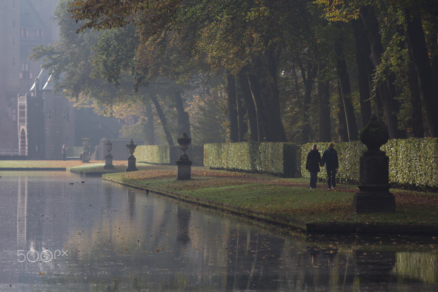 Canon EF 70-200mm F2.8L IS USM sample photo. A romantic walk on a hazy sunday morning photography