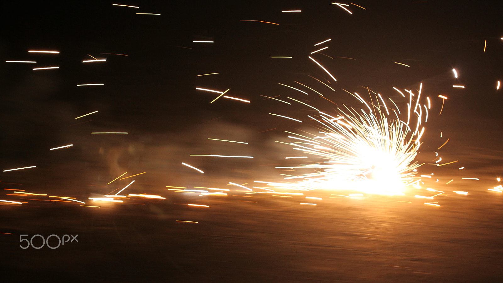 Canon EF 100mm F2.8 Macro USM sample photo. Fire cracker photography