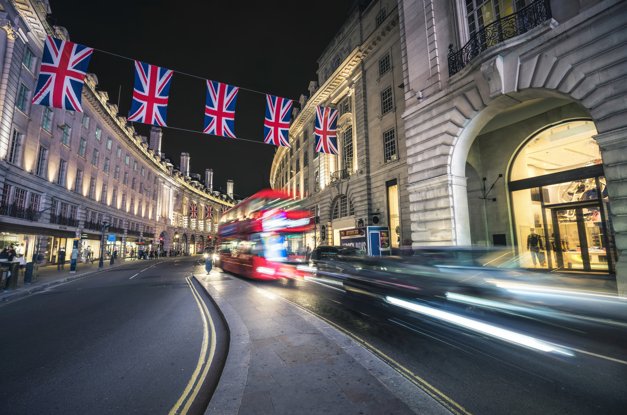 Sony a7R + Canon EF 16-35mm F2.8L II USM sample photo. Regent st at night photography