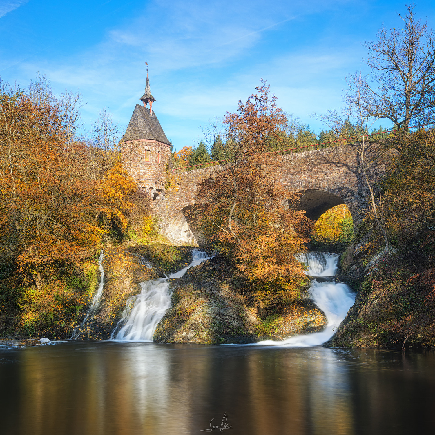 Nikon AF-S Nikkor 16-35mm F4G ED VR sample photo. Pyrmont waterfall photography