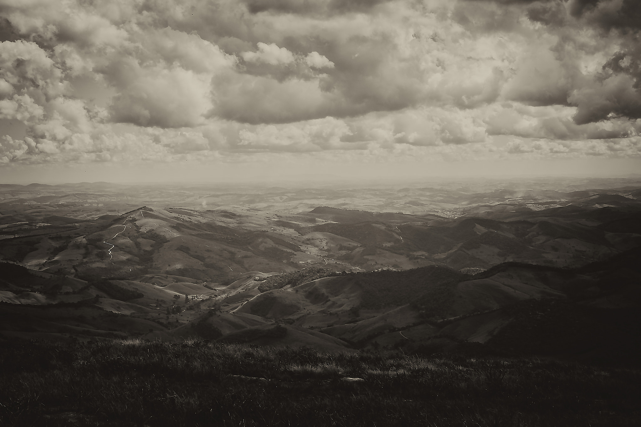 Samsung NX 20-50mm F3.5-5.6 ED sample photo. The sea of mountains photography