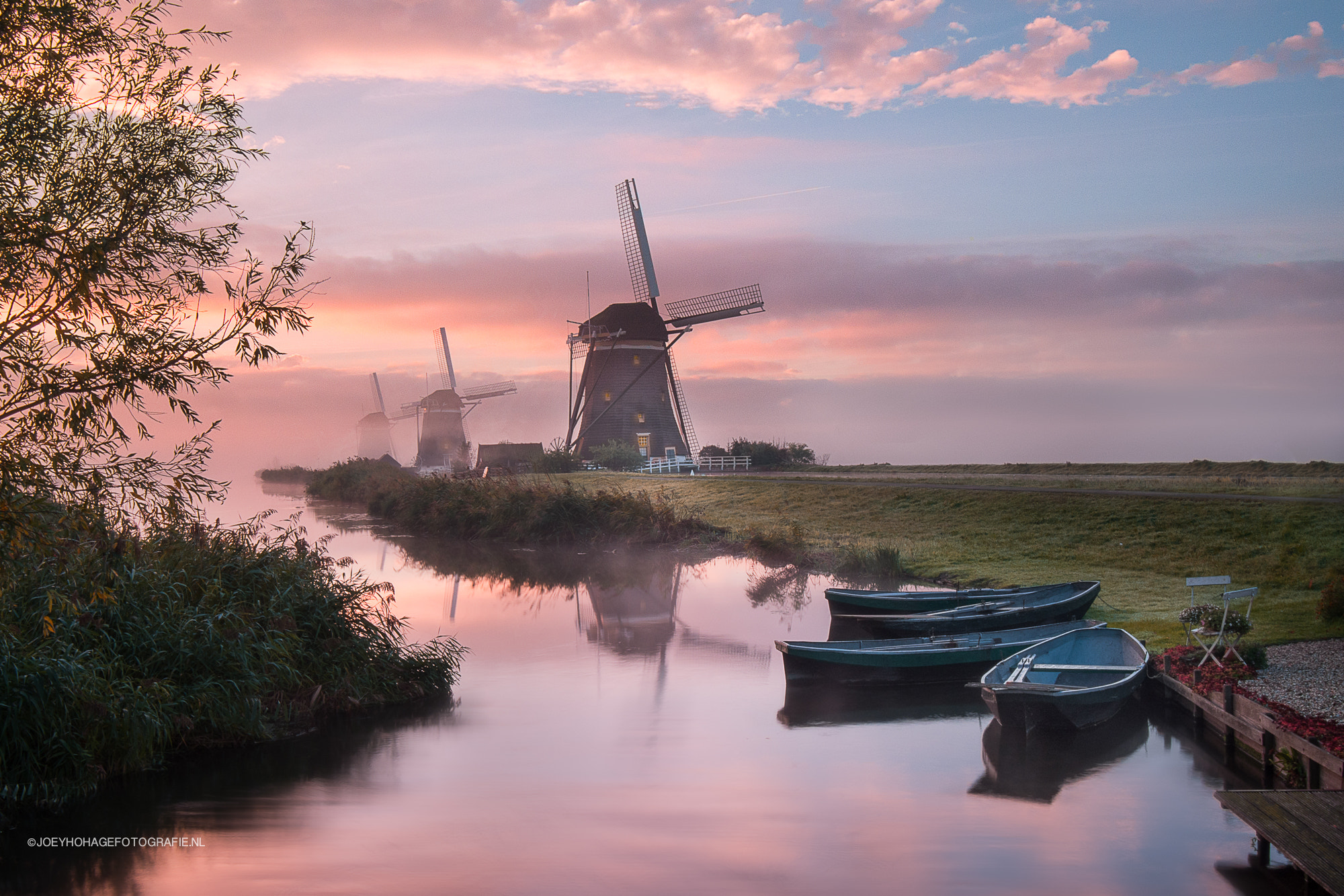 Panasonic Lumix DMC-G7 + OLYMPUS M.9-18mm F4.0-5.6 sample photo. 3 windmills at sunrise photography