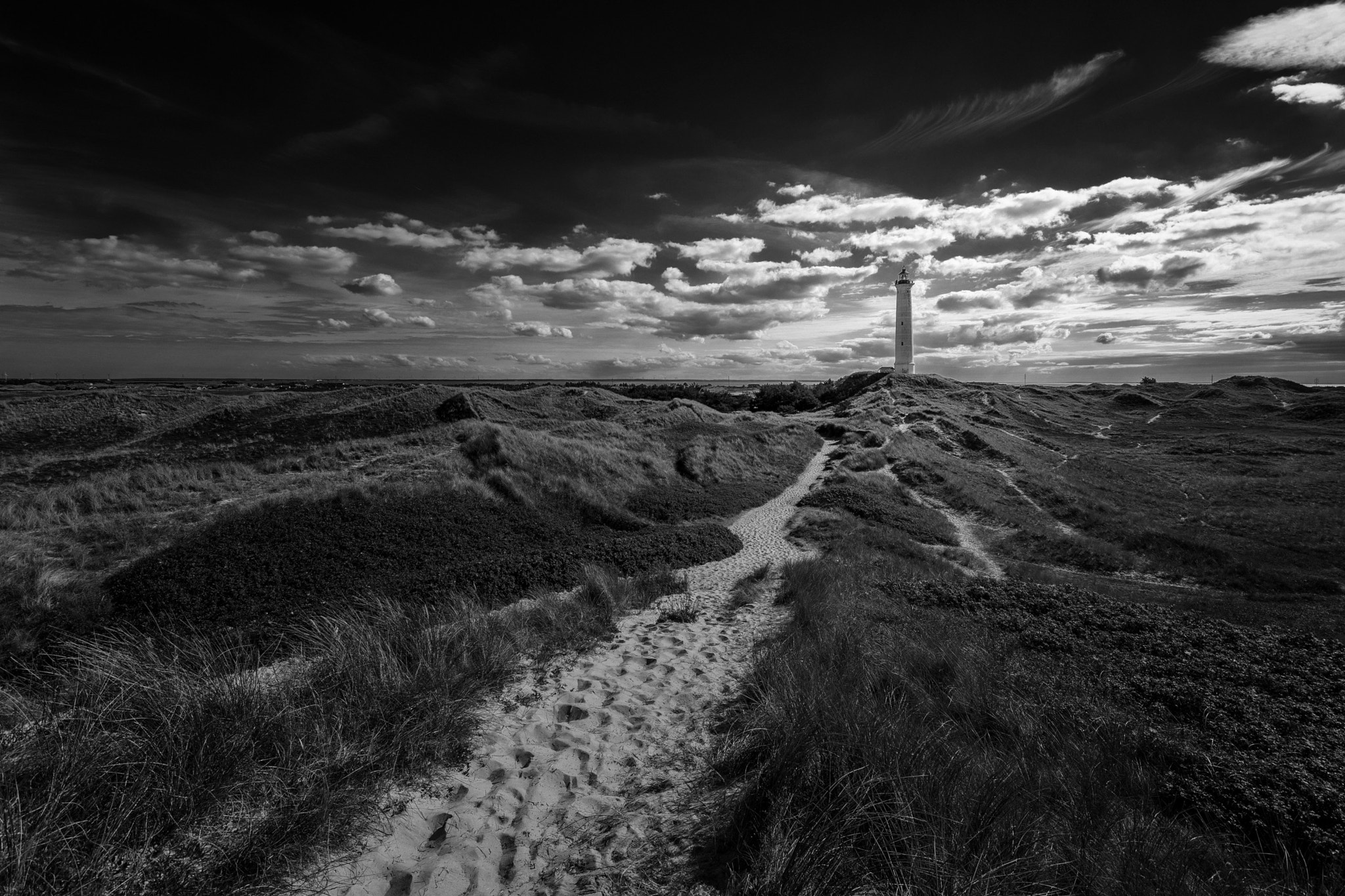 Sigma AF 10-20mm F4-5.6 EX DC sample photo. Lyngvig fyr photography