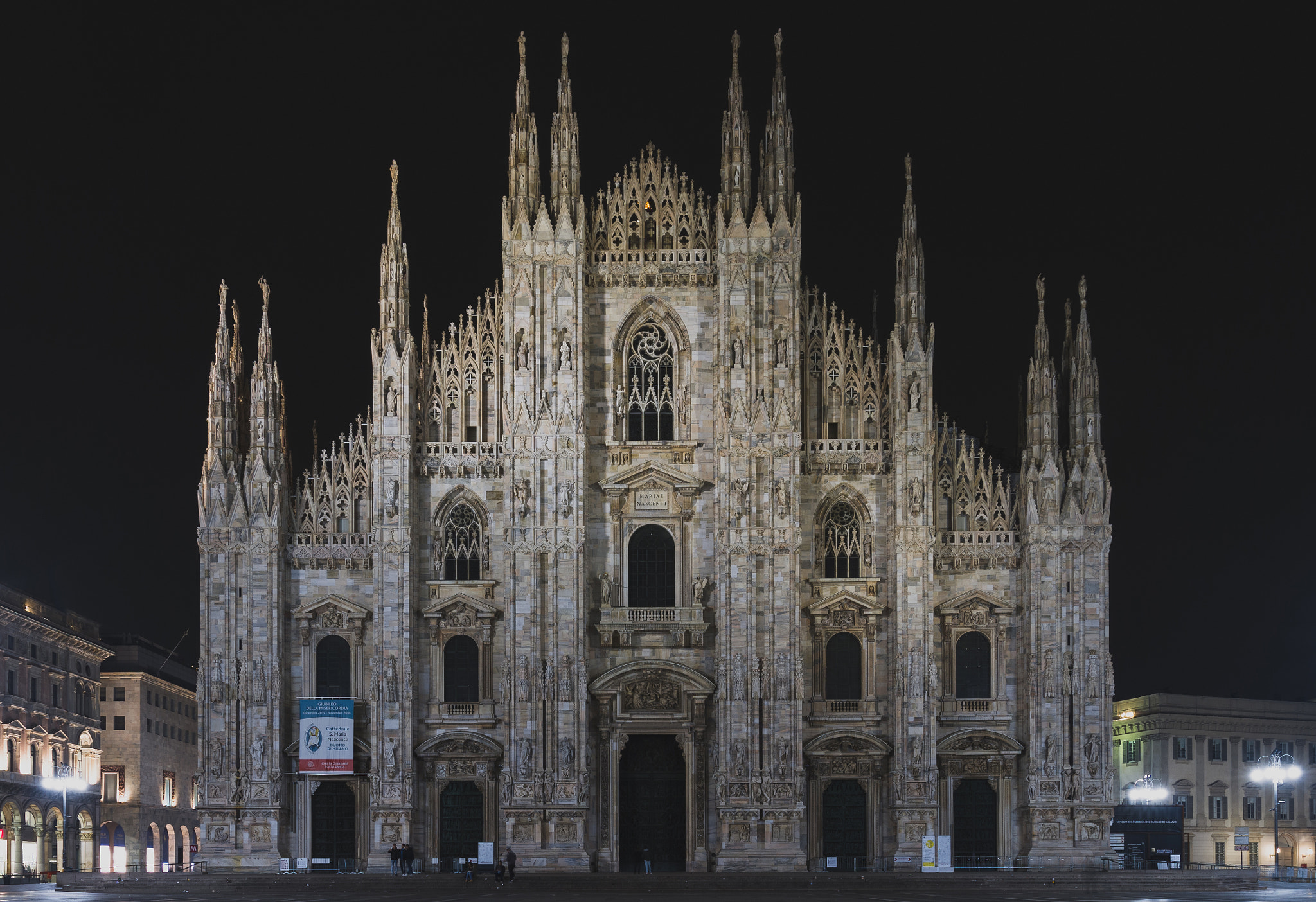 Sigma 18-35mm f/1.8 DC HSM sample photo. Duomo di milano photography