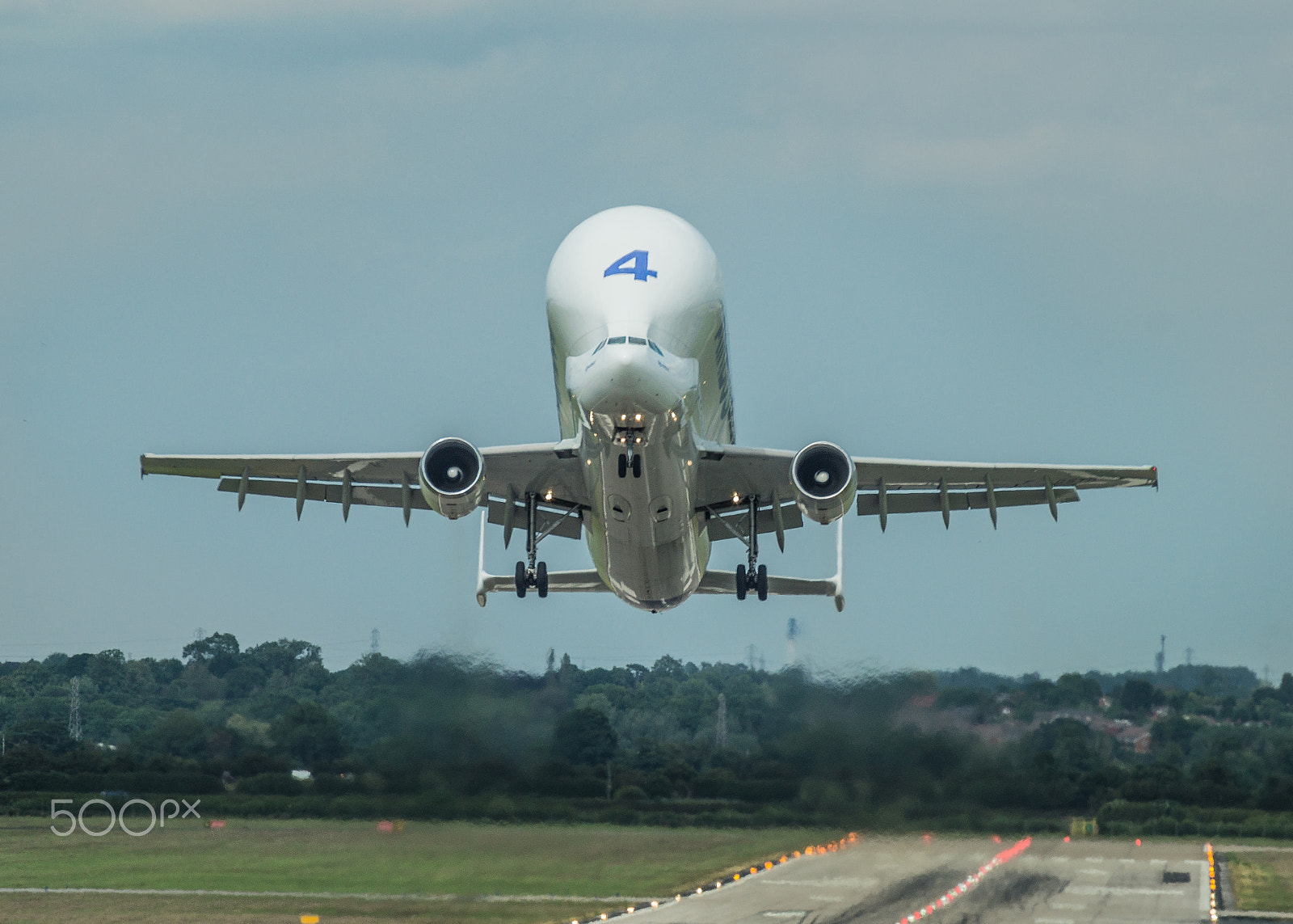 Sony 75-300mm F4.5-5.6 sample photo. Airbus a300-600st beluga photography