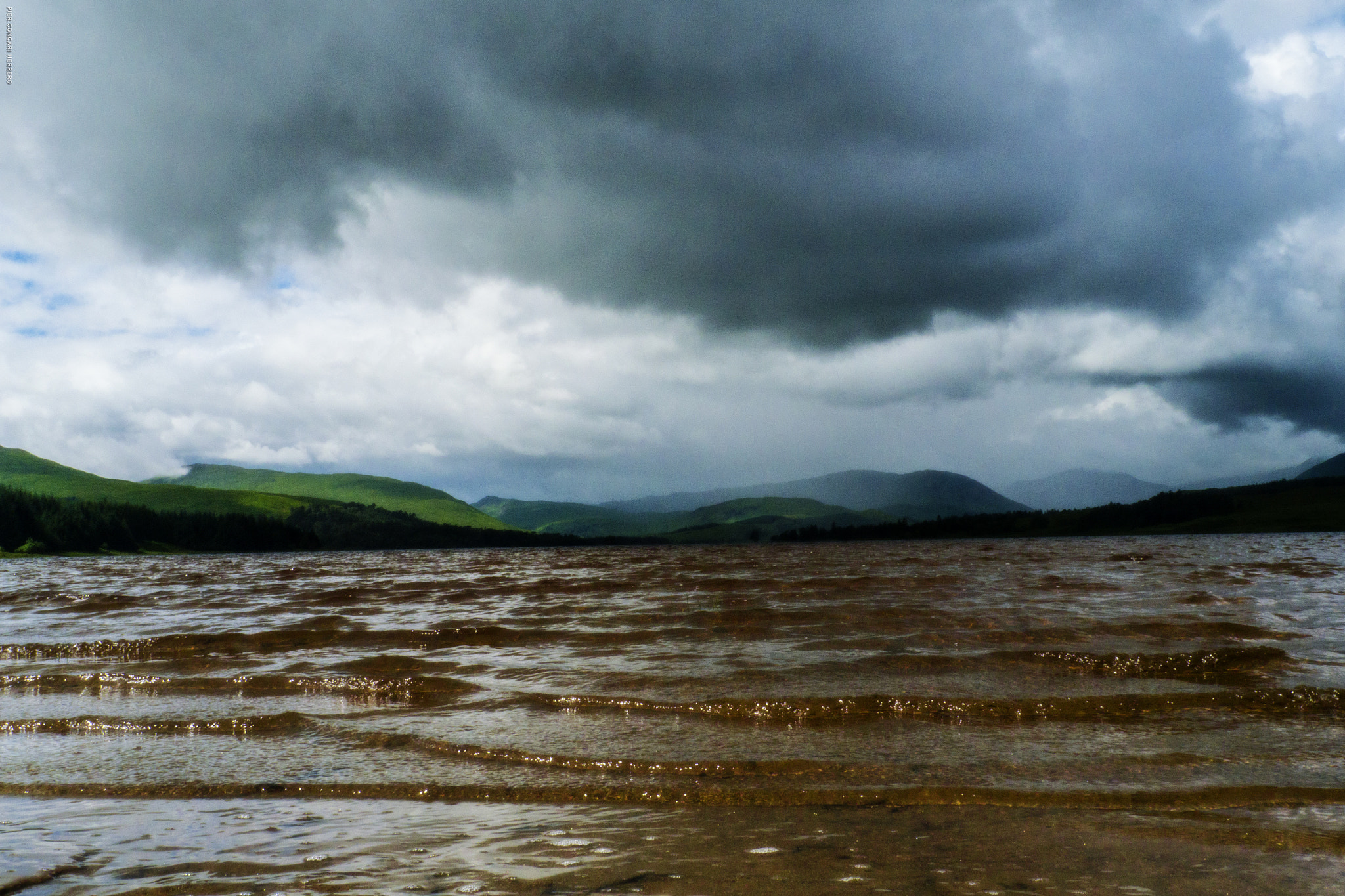 Panasonic Lumix DMC-GH2 sample photo. Blood lake photography