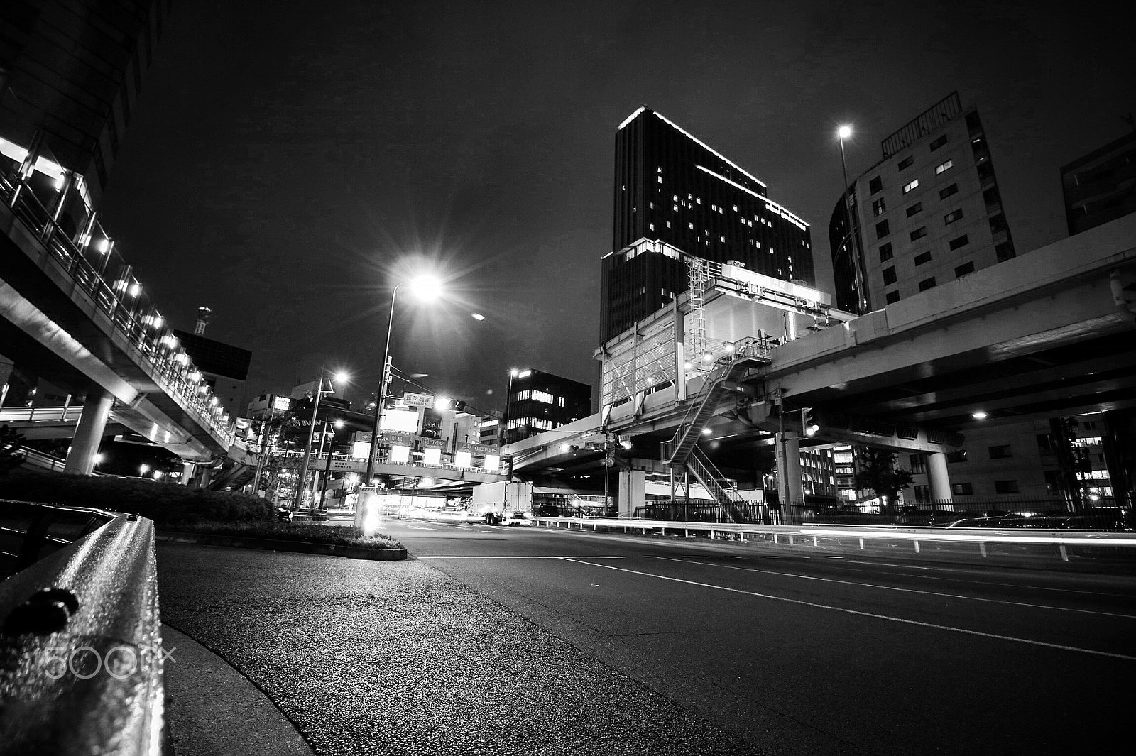 Canon EOS M3 + Canon EF-S 10-18mm F4.5–5.6 IS STM sample photo. Night walk photography