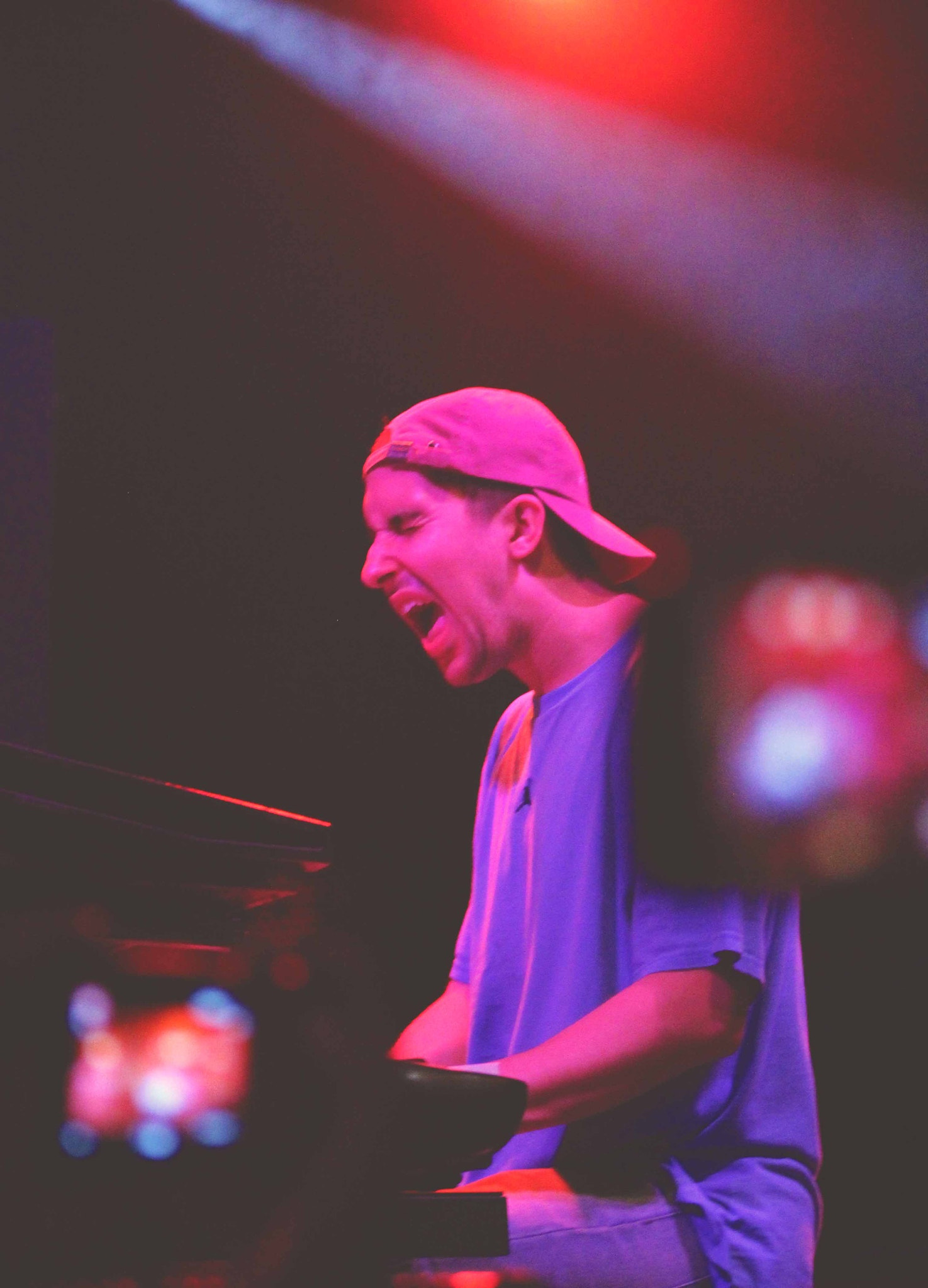 Canon EF 75-300mm f/4-5.6 USM sample photo. Matthew a. tavares (badbadnotgood). canadian jazz group from toronto. photography