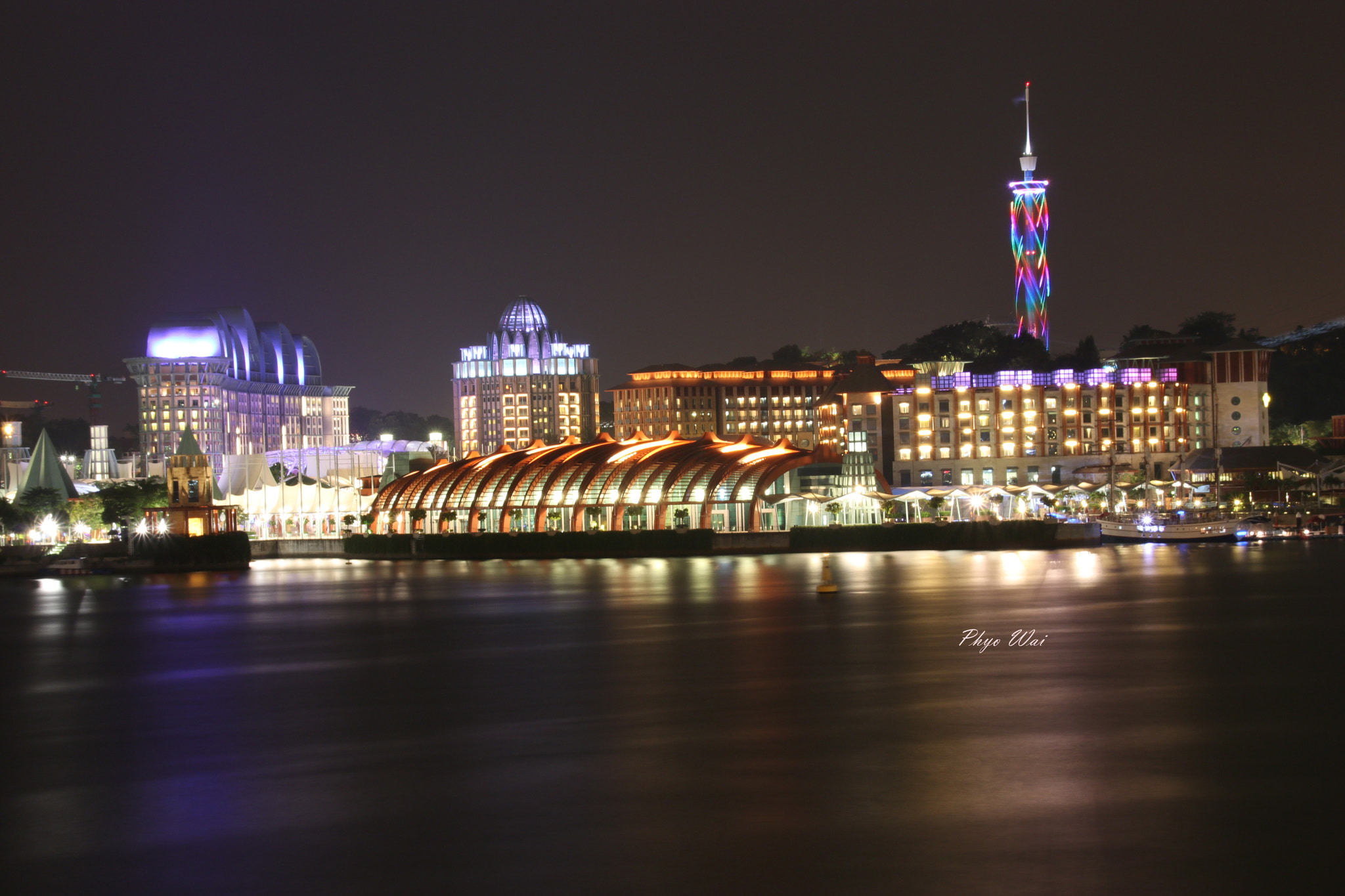 Sigma 18-250mm F3.5-6.3 DC OS HSM sample photo. View of sentosa from vivocity photography