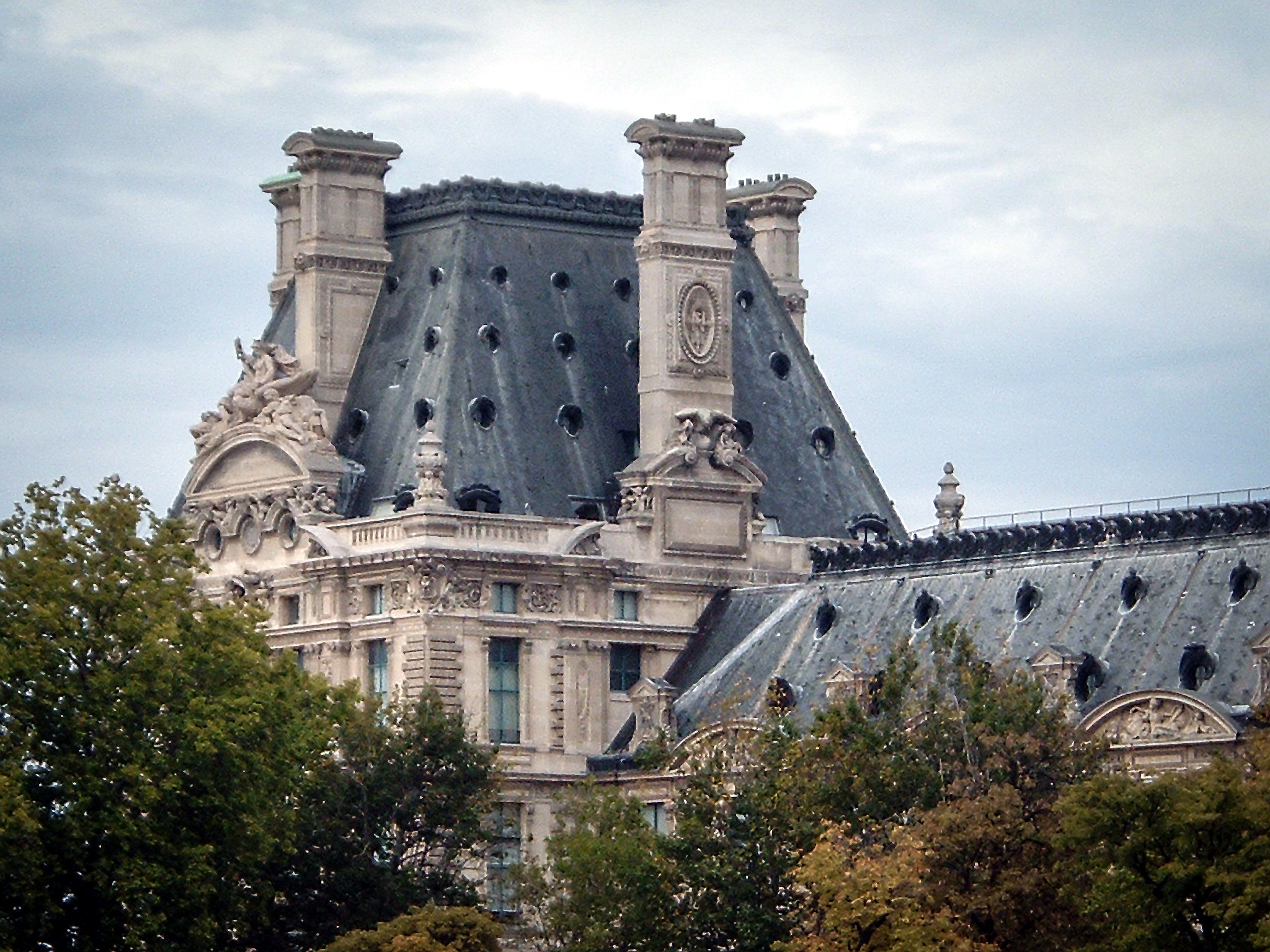 Fujifilm FinePix A210 sample photo. Parisian architecture photography
