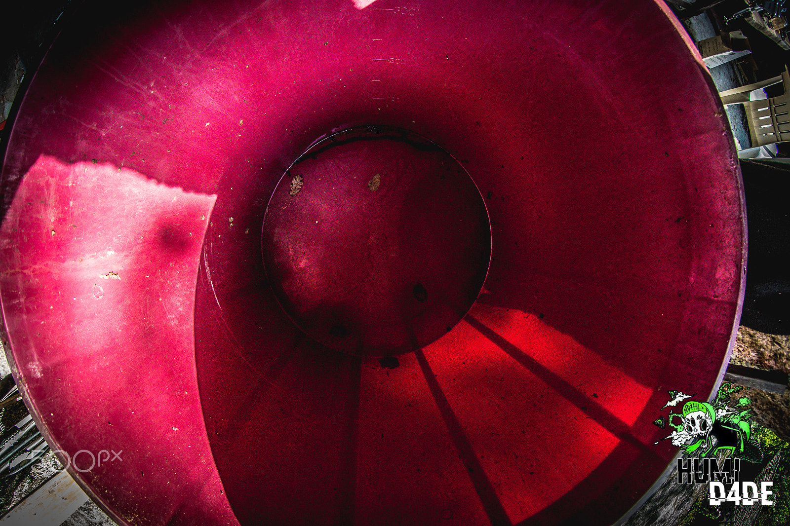 Samyang 8mm F3.5 Aspherical IF MC Fisheye sample photo. This is one big bucket photography
