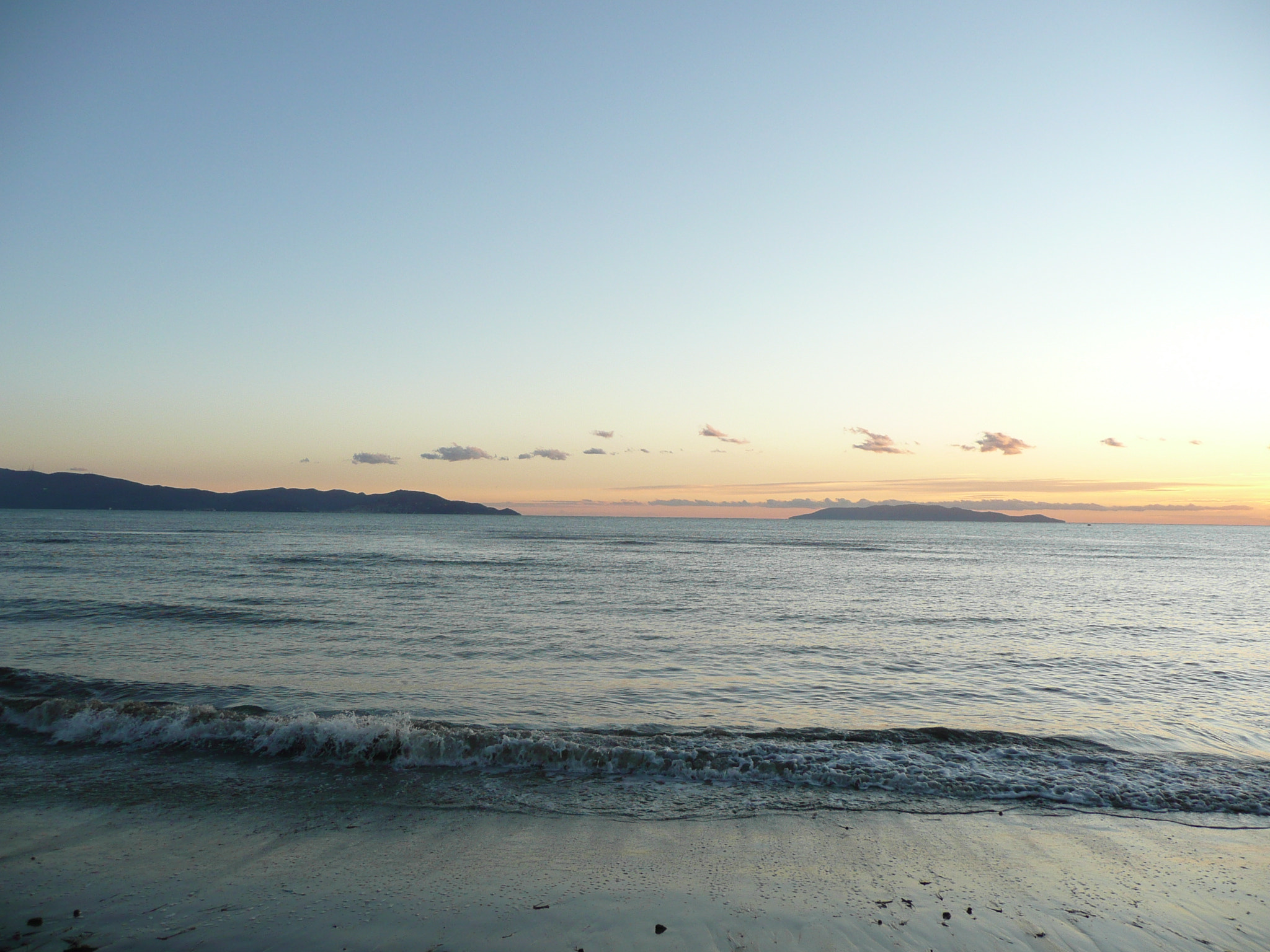 Panasonic DMC-TZ2 sample photo. L'isola. il giglio da fonteblanda, tramonto d'autunno photography