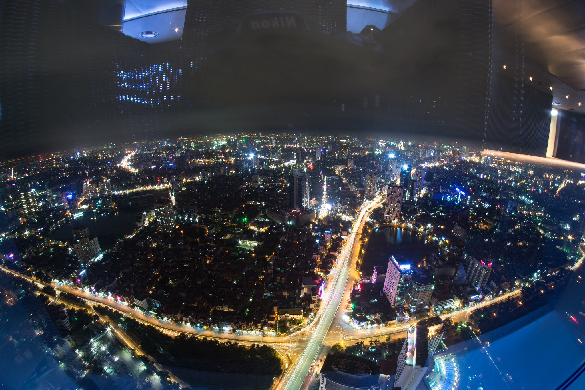 Nikon D7100 + Samyang 8mm F3.5 Aspherical IF MC Fisheye sample photo. From the top of lotte tower, hanoi photography