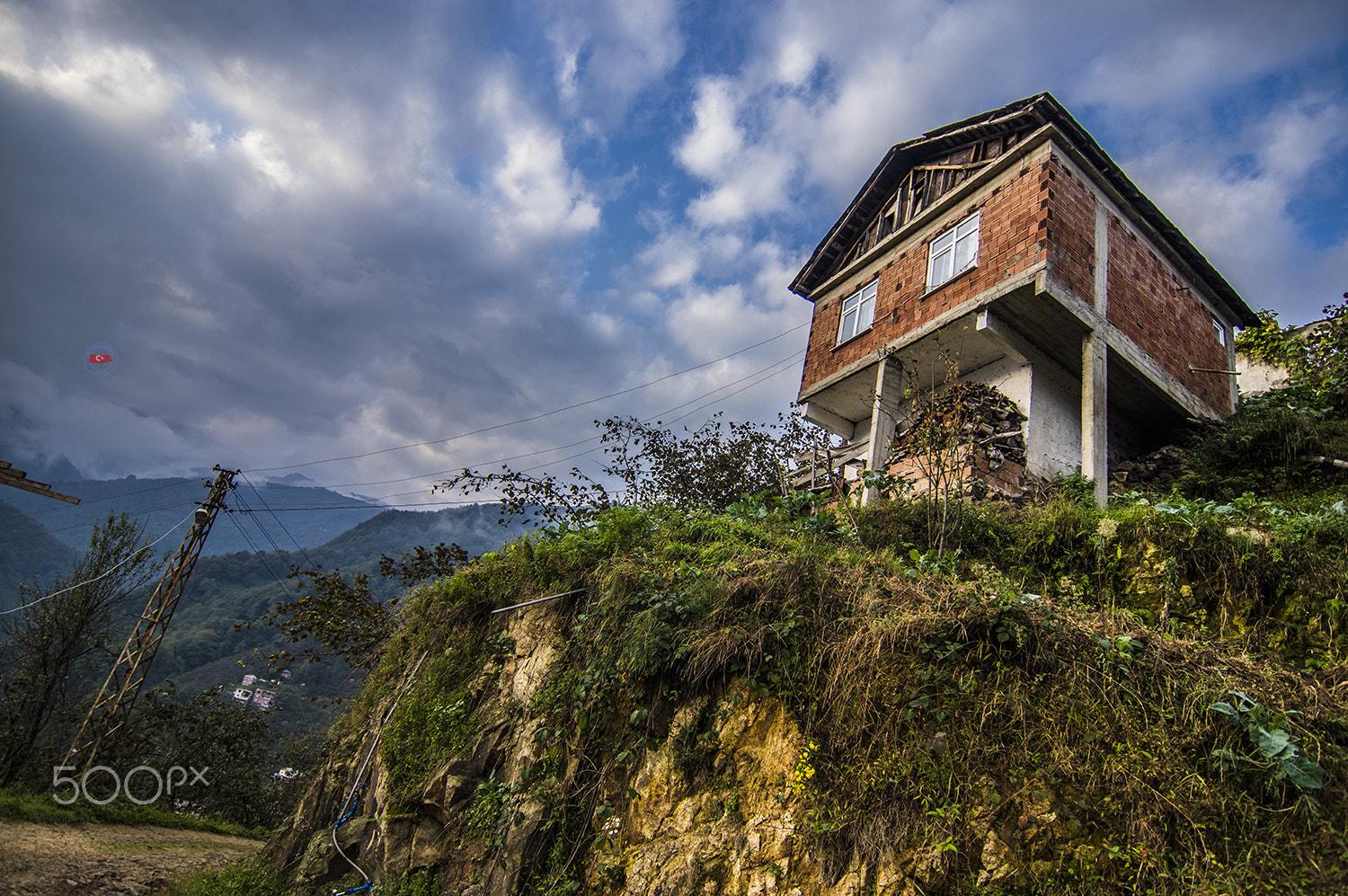 Pentax smc DA 12-24mm F4.0 ED AL (IF) sample photo. Challenging mountain home photography