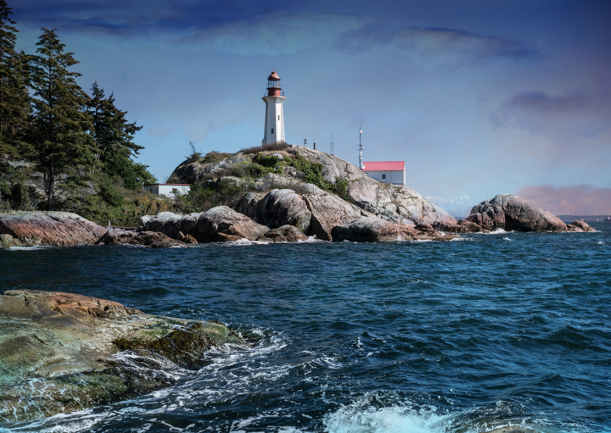 Sony a6300 + Sony Sonnar T* E 24mm F1.8 ZA sample photo. Keeping the light on ...point atkinson lighthouse photography