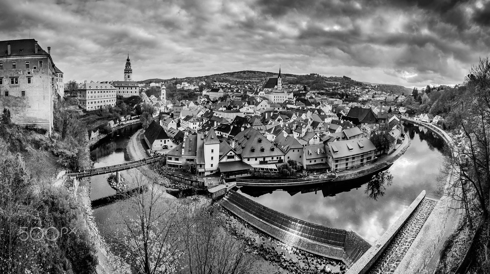 Tokina AT-X Pro 12-24mm F4 (IF) DX sample photo. The beautifull city of Český krumlov photography
