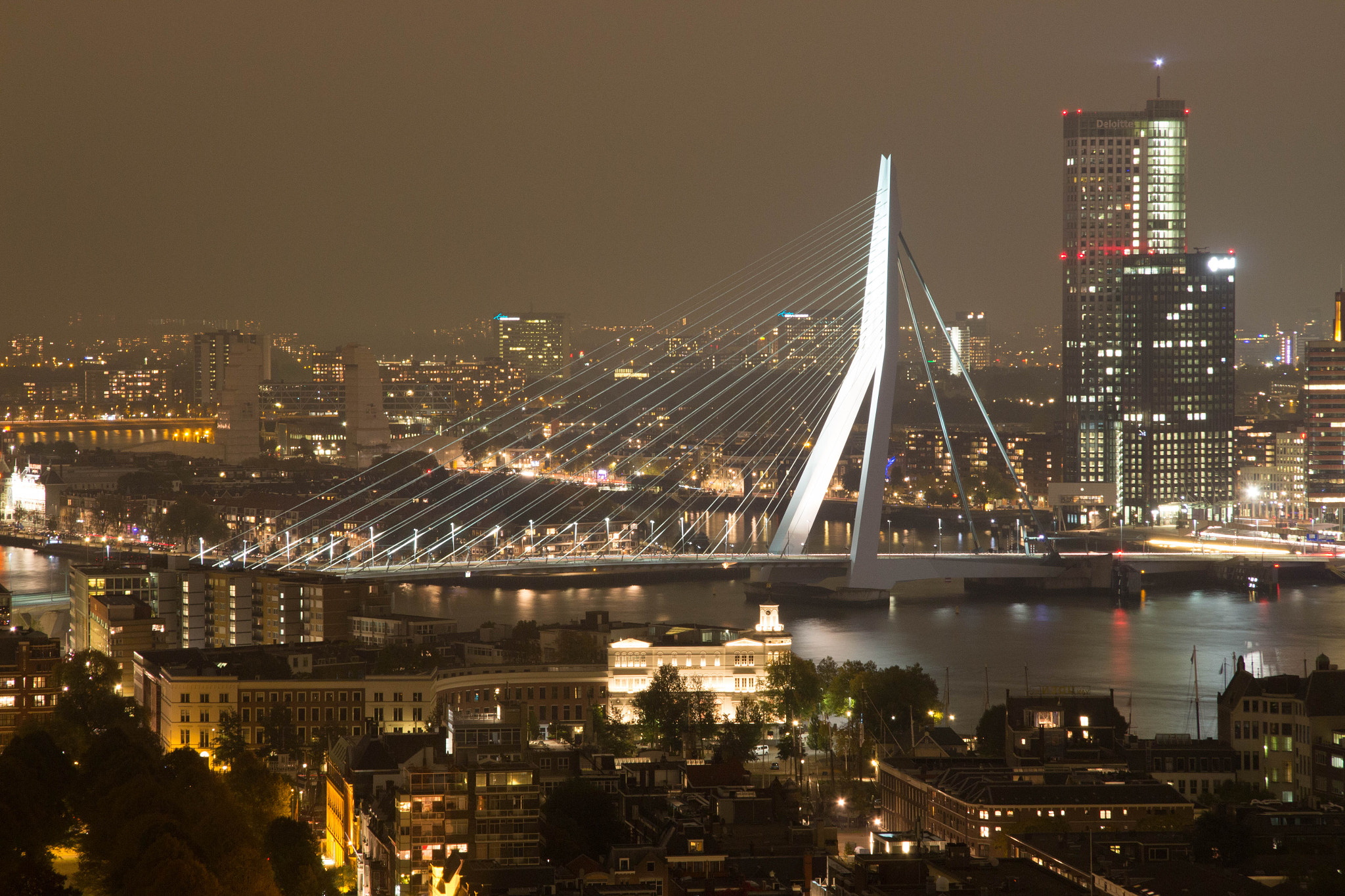 Canon EF-S 17-85mm F4-5.6 IS USM sample photo. Rotterdam photography