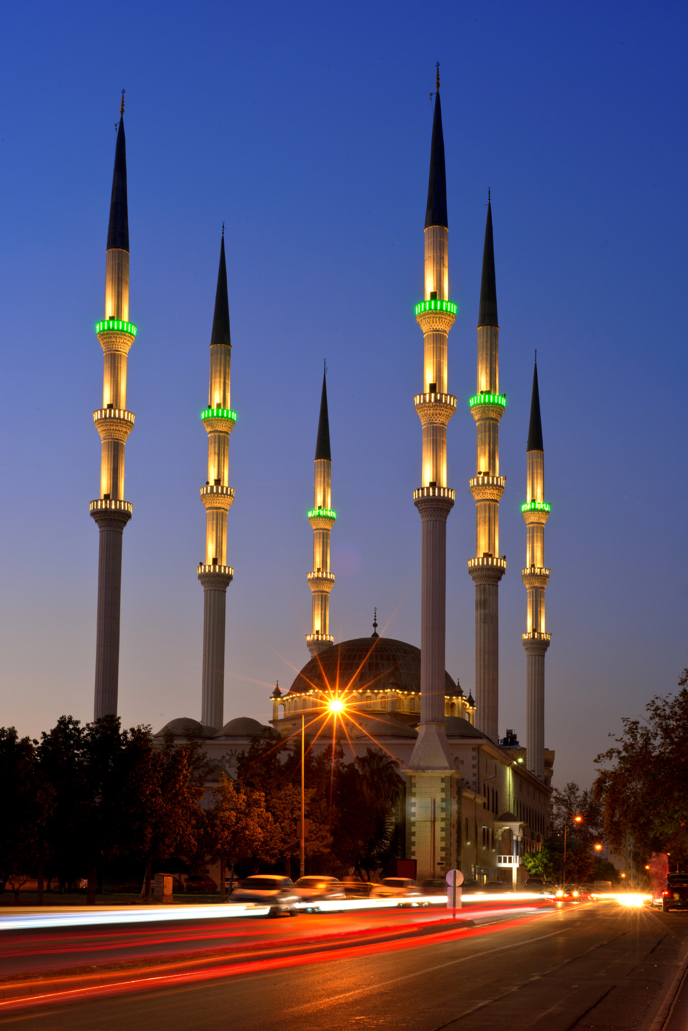 Nikon D800E + Nikon AF Nikkor 50mm F1.8D sample photo. City lights and the mosque photography