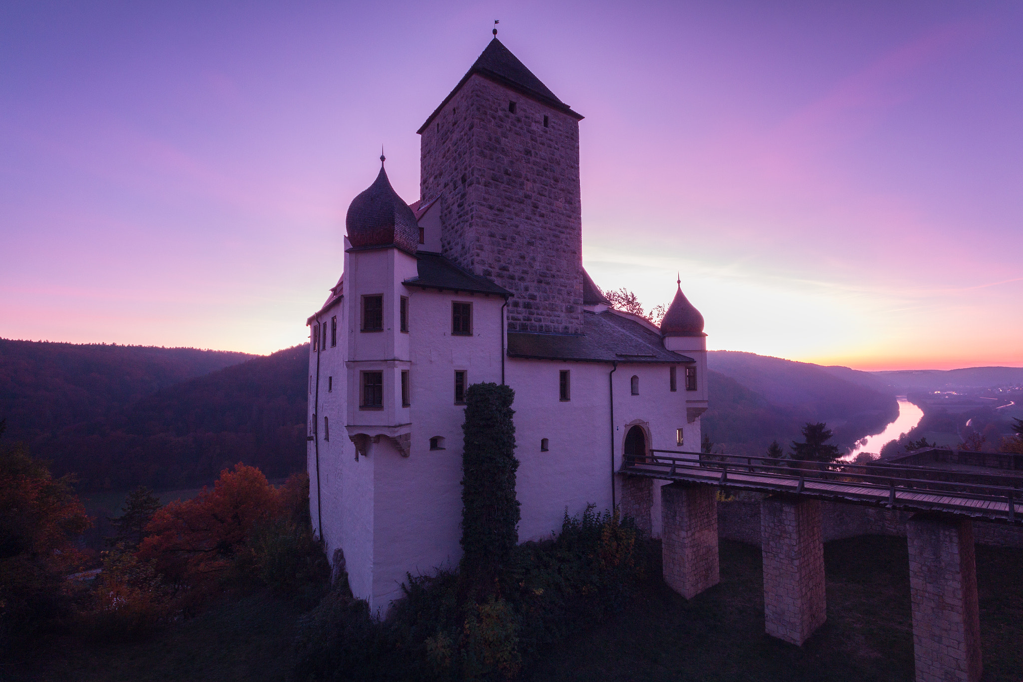 Canon EOS 650D (EOS Rebel T4i / EOS Kiss X6i) + Sigma 10-20mm F4-5.6 EX DC HSM sample photo. Prunn castle photography