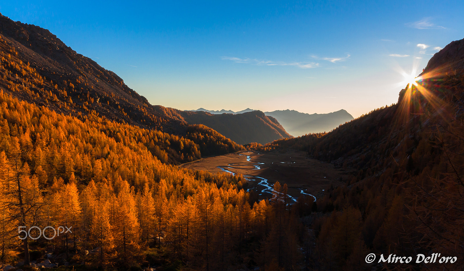 Canon EOS 650D (EOS Rebel T4i / EOS Kiss X6i) + Sigma 10-20mm F4-5.6 EX DC HSM sample photo. Autnm in the alps photography