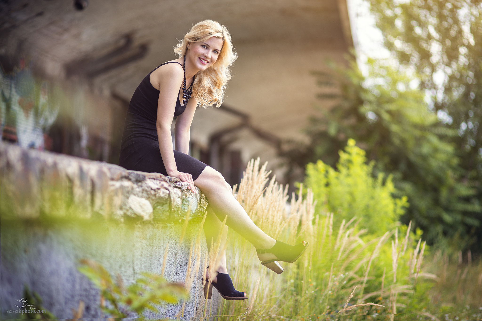 Canon EOS 6D + Canon EF 100mm F2.0 USM sample photo. Img photography