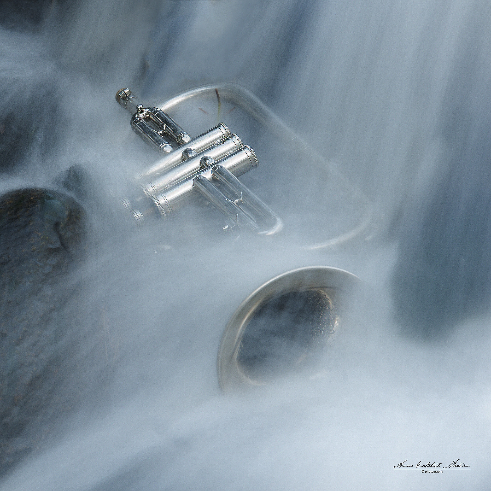 Sigma 70-200mm F2.8 EX DG OS HSM sample photo. Water music photography