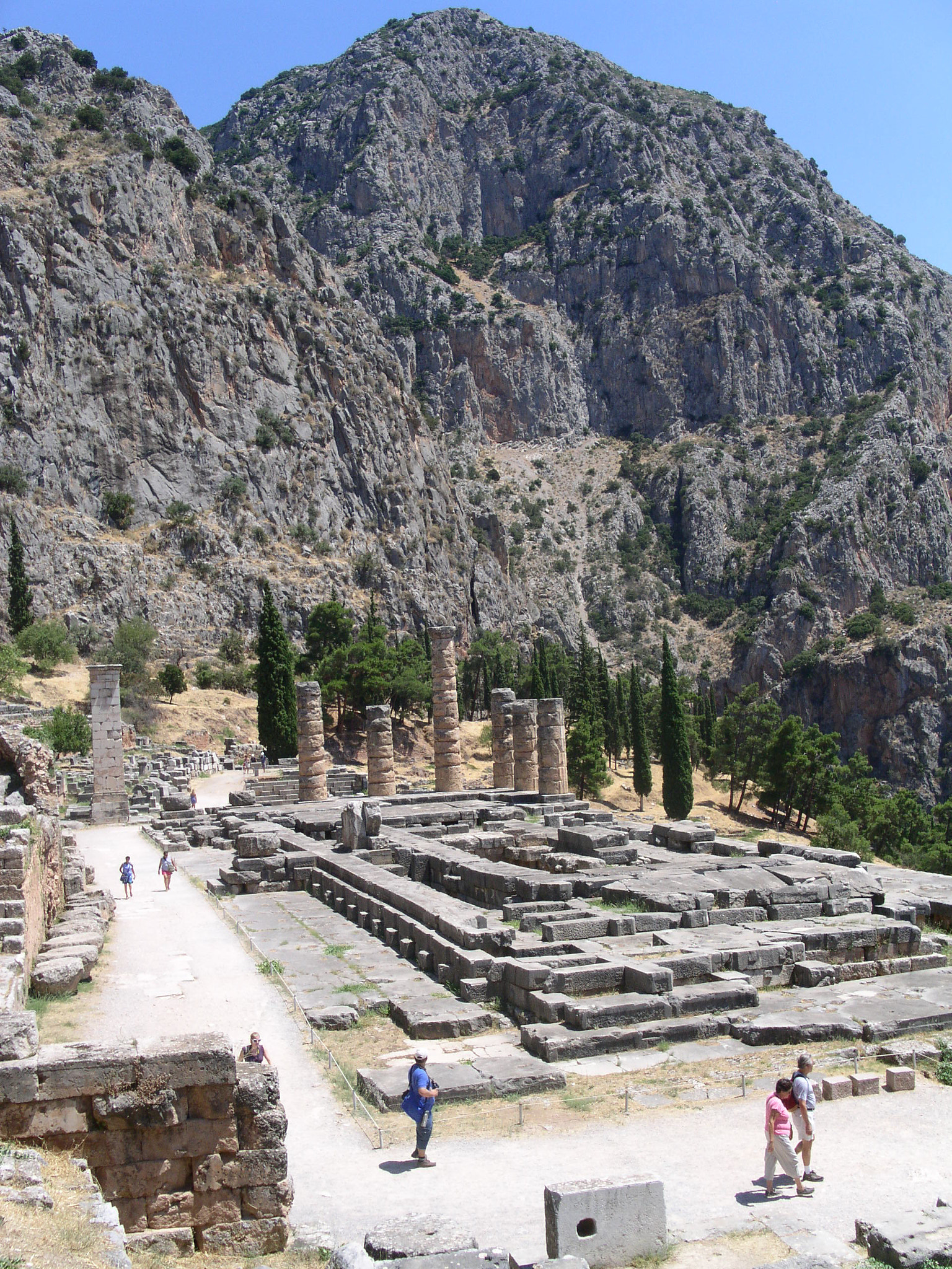 KONICA MINOLTA DiMAGE F300 sample photo. Temple of apollo at ancient delphi photography