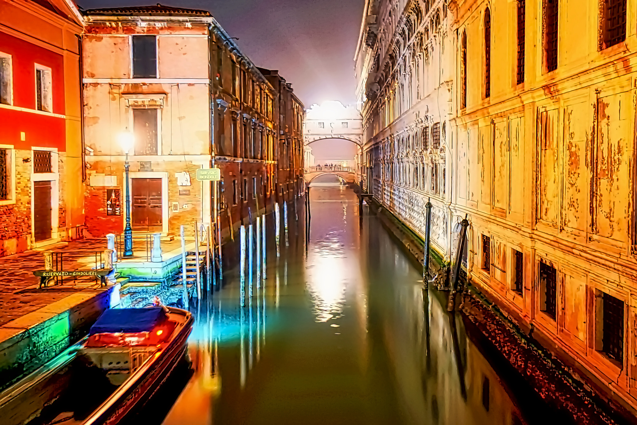 Sony a6000 + Sony E 10-18mm F4 OSS sample photo. Bridge of sighs photography