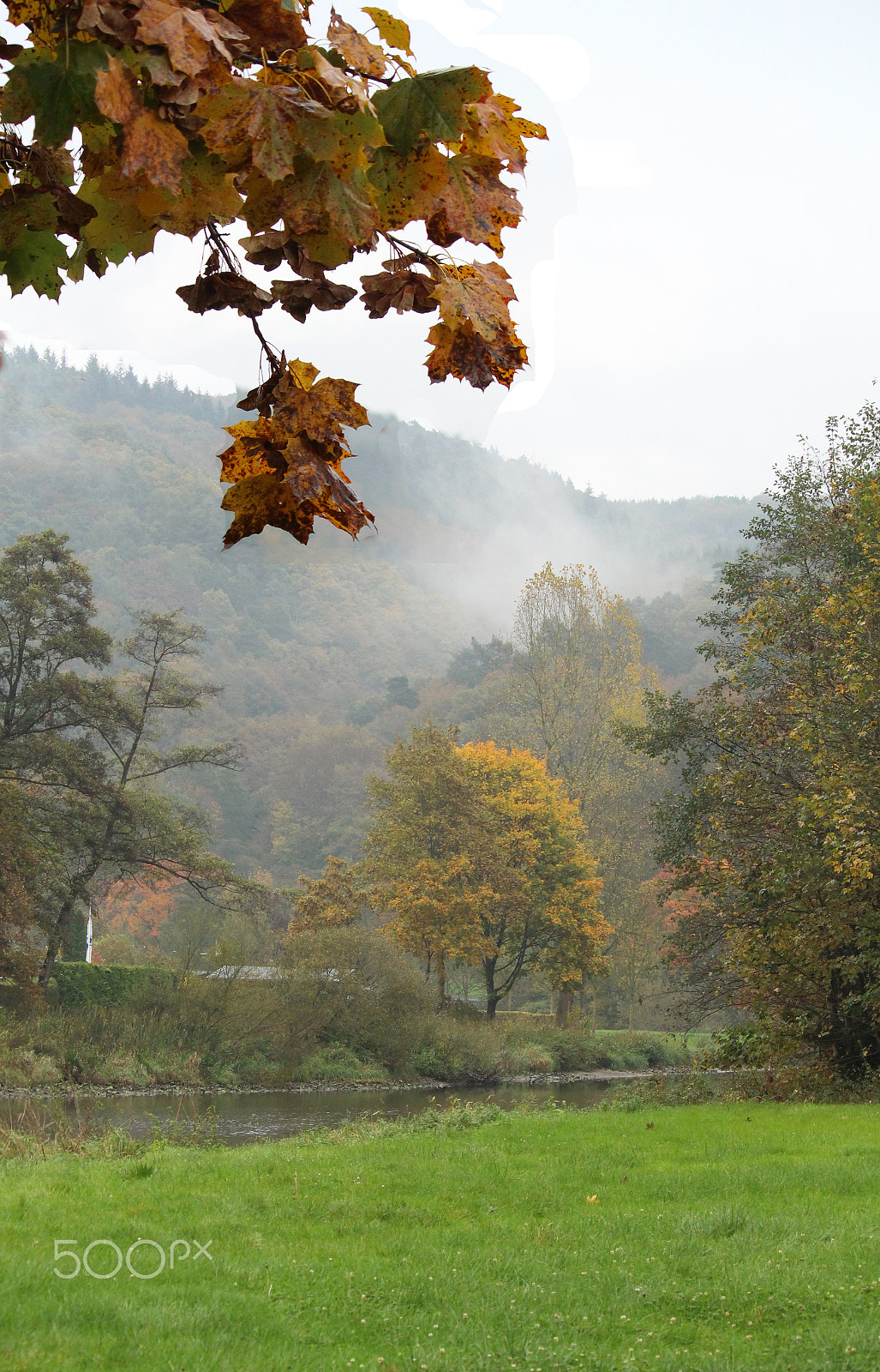 Canon EF-S 55-250mm F4-5.6 IS sample photo. Misty mountains river and autumn photography