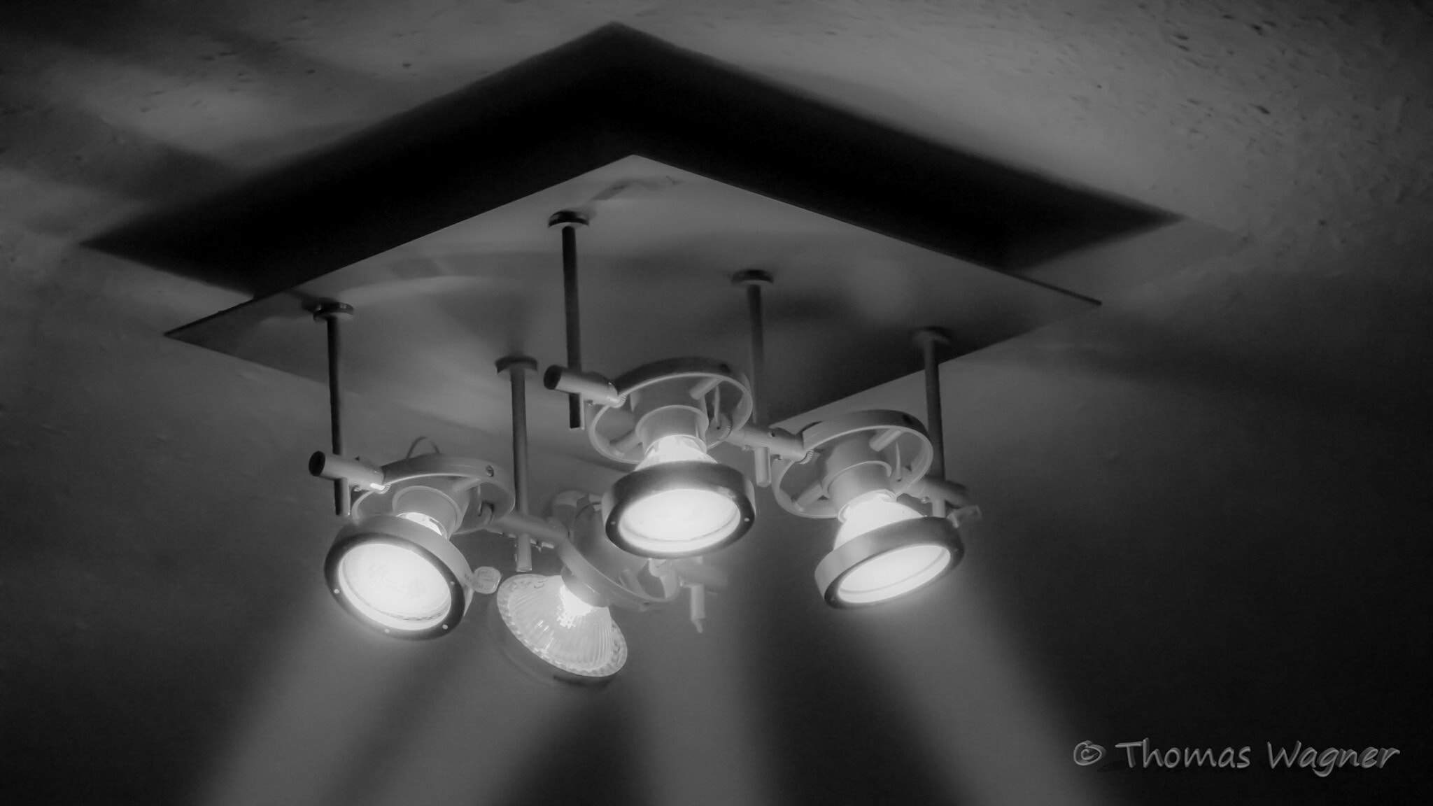 Sony DT 18-250mm F3.5-6.3 sample photo. Minimalistisch photography