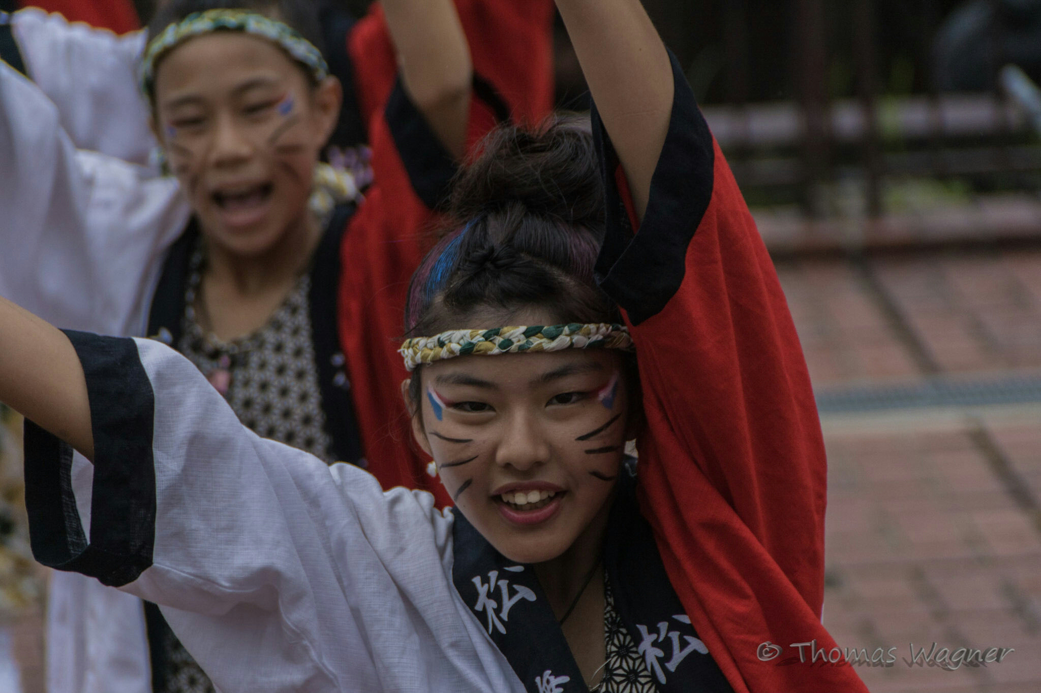 Sony DT 18-250mm F3.5-6.3 sample photo. Sweet dance photography