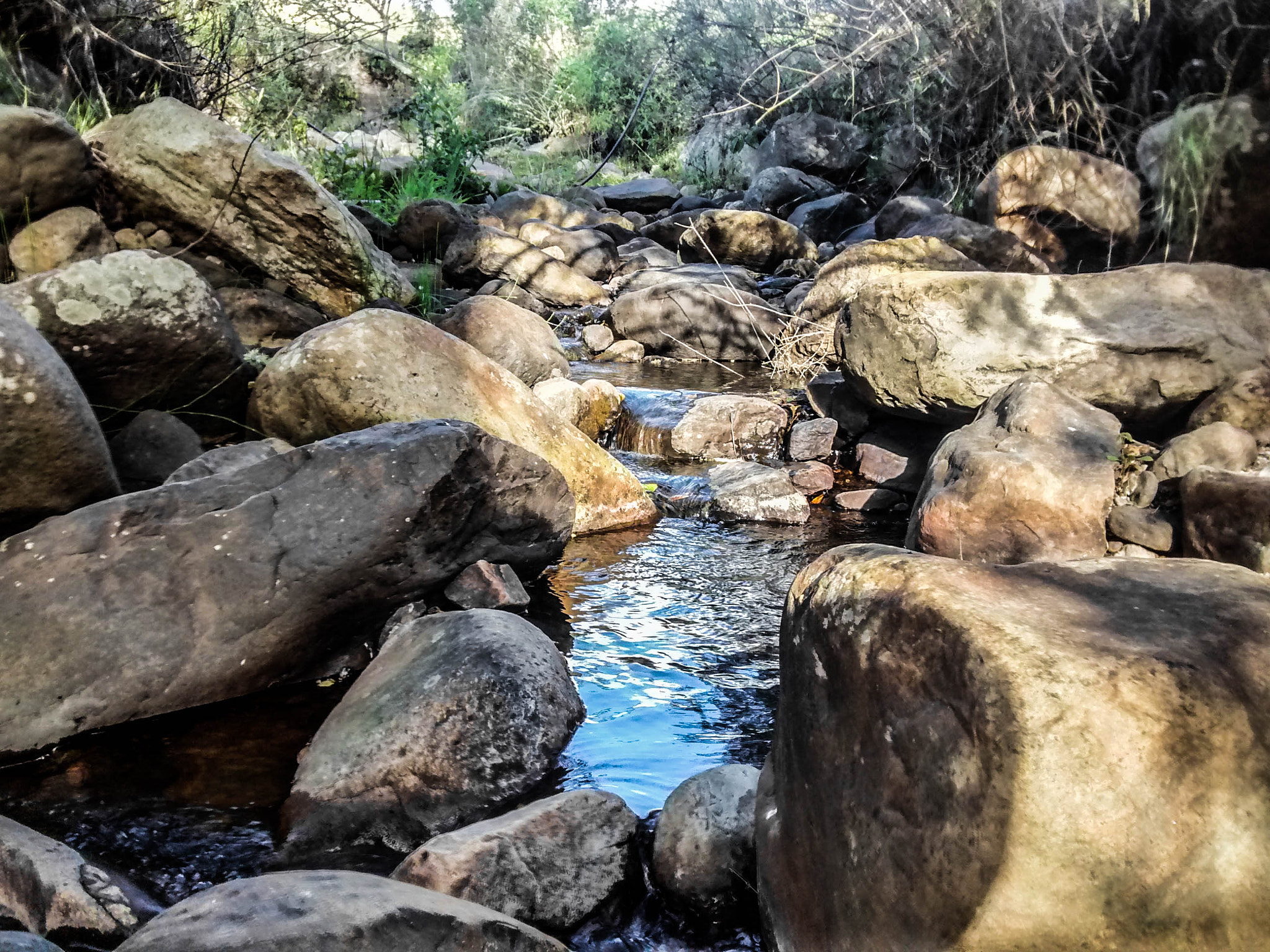 Motorola Moto G with 4G LTE (1st Gen) sample photo. Rocks and river photography