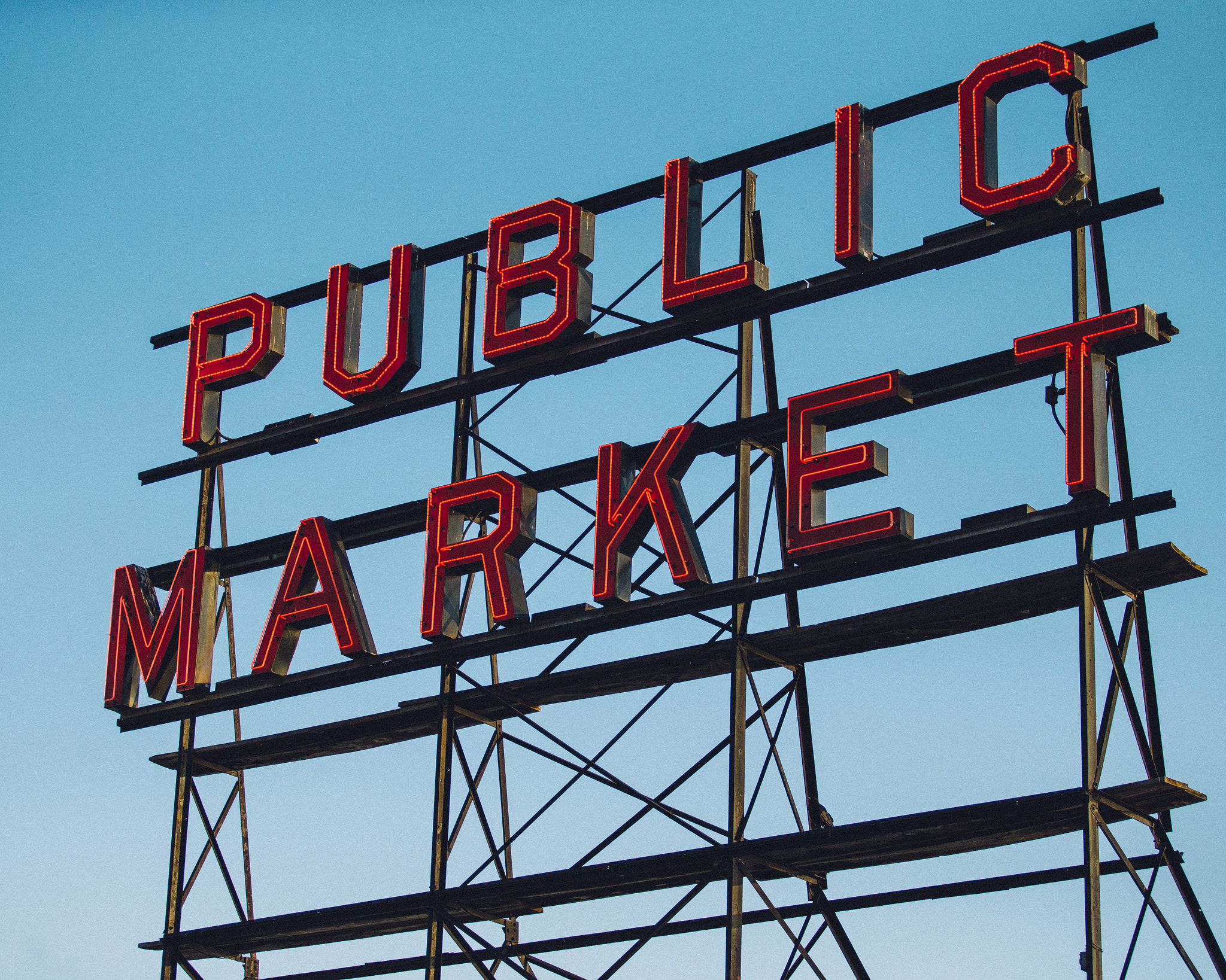 Canon EF 70-200mm F2.8L USM sample photo. Public market at pike place, seattle, usataken: 20th august 2016picture by: stuart... photography