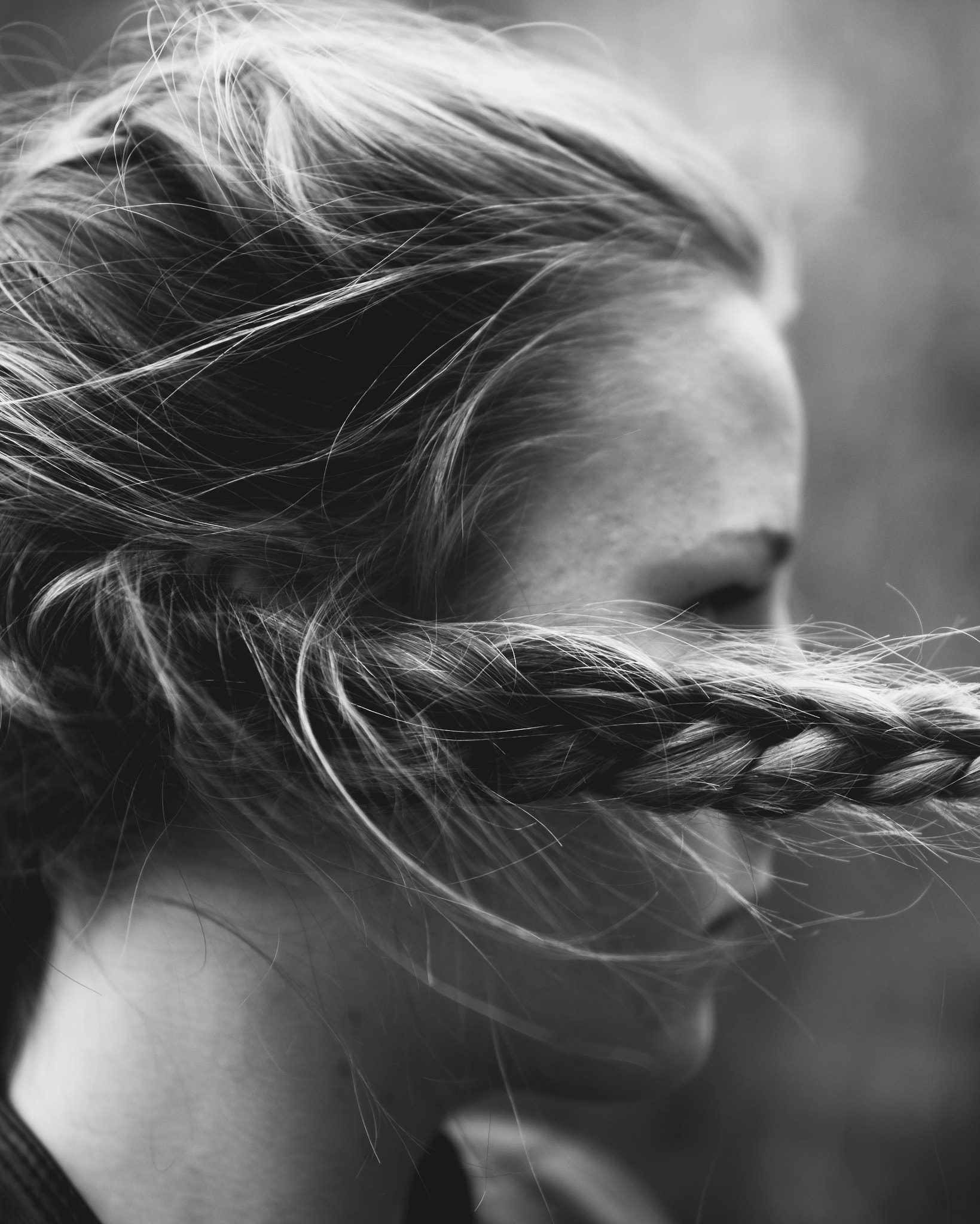 Sigma 30mm F1.4 DC DN | C sample photo. The wind and the braid photography