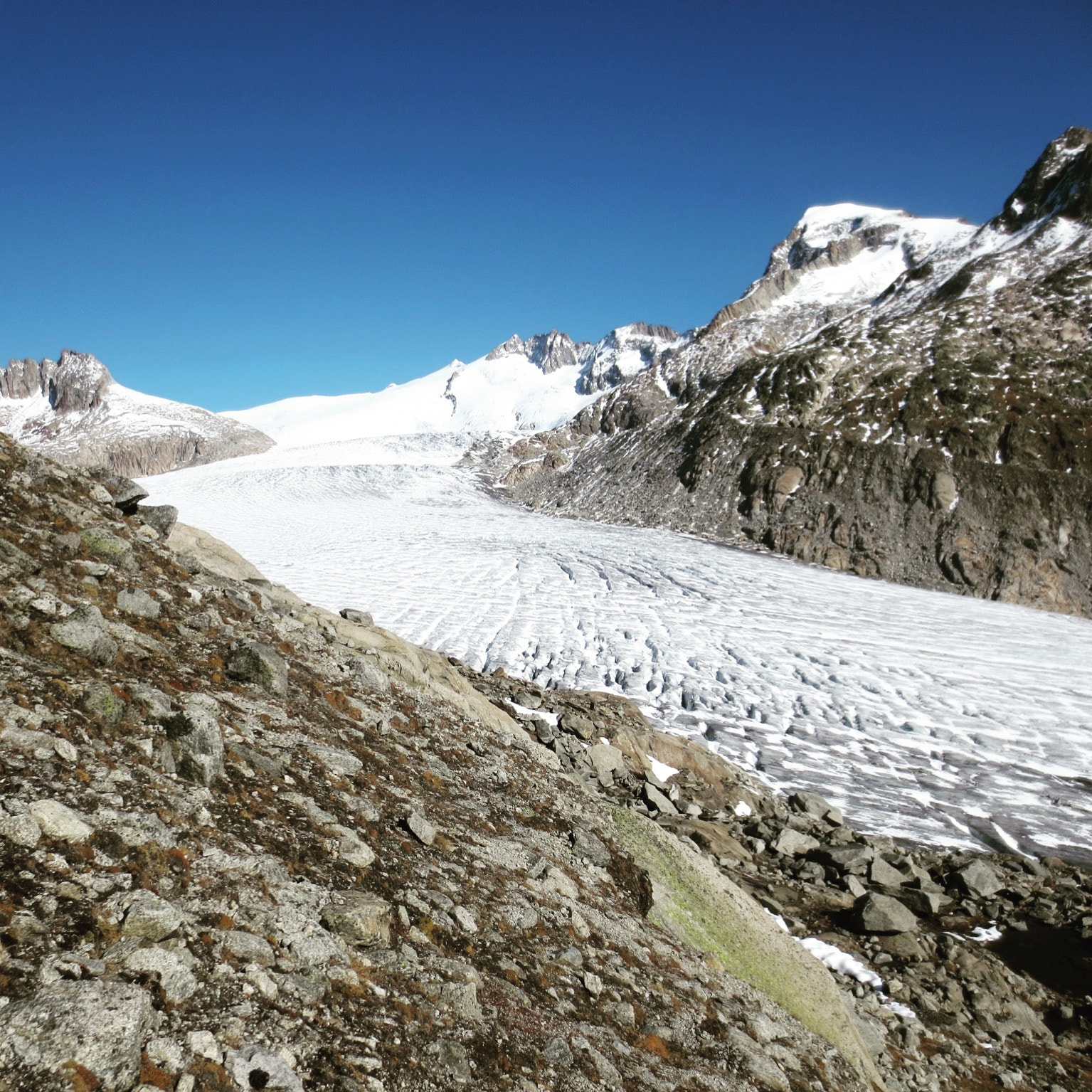 Canon PowerShot ELPH 110HS (PowerShot IXUS 125 HS) sample photo. Glacier hiking photography