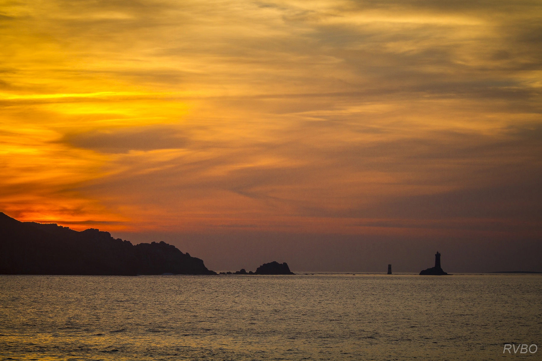 Canon EF 70-200mm F4L IS USM sample photo. Le soleil se couche sur la pointe du raz photography