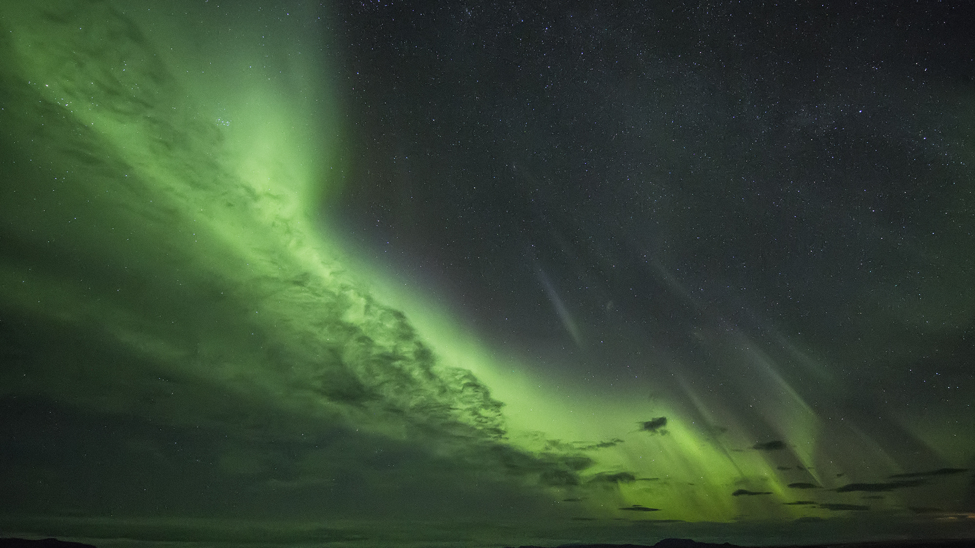 Canon EOS 6D + Canon EF 11-24mm F4L USM sample photo. The wing of aurora photography