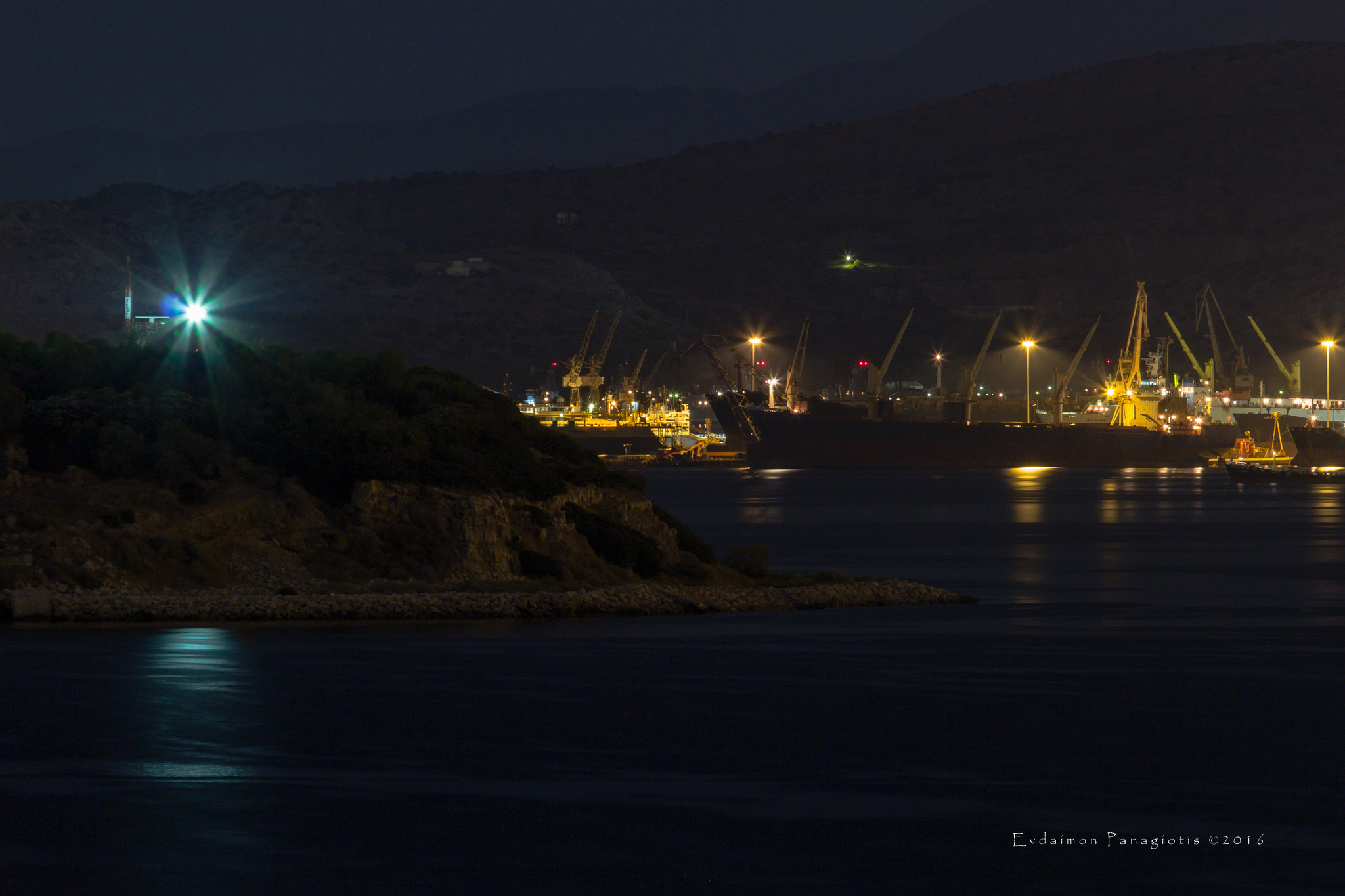 Canon EF 70-200mm F4L USM sample photo. Lighthouse psittalia photography