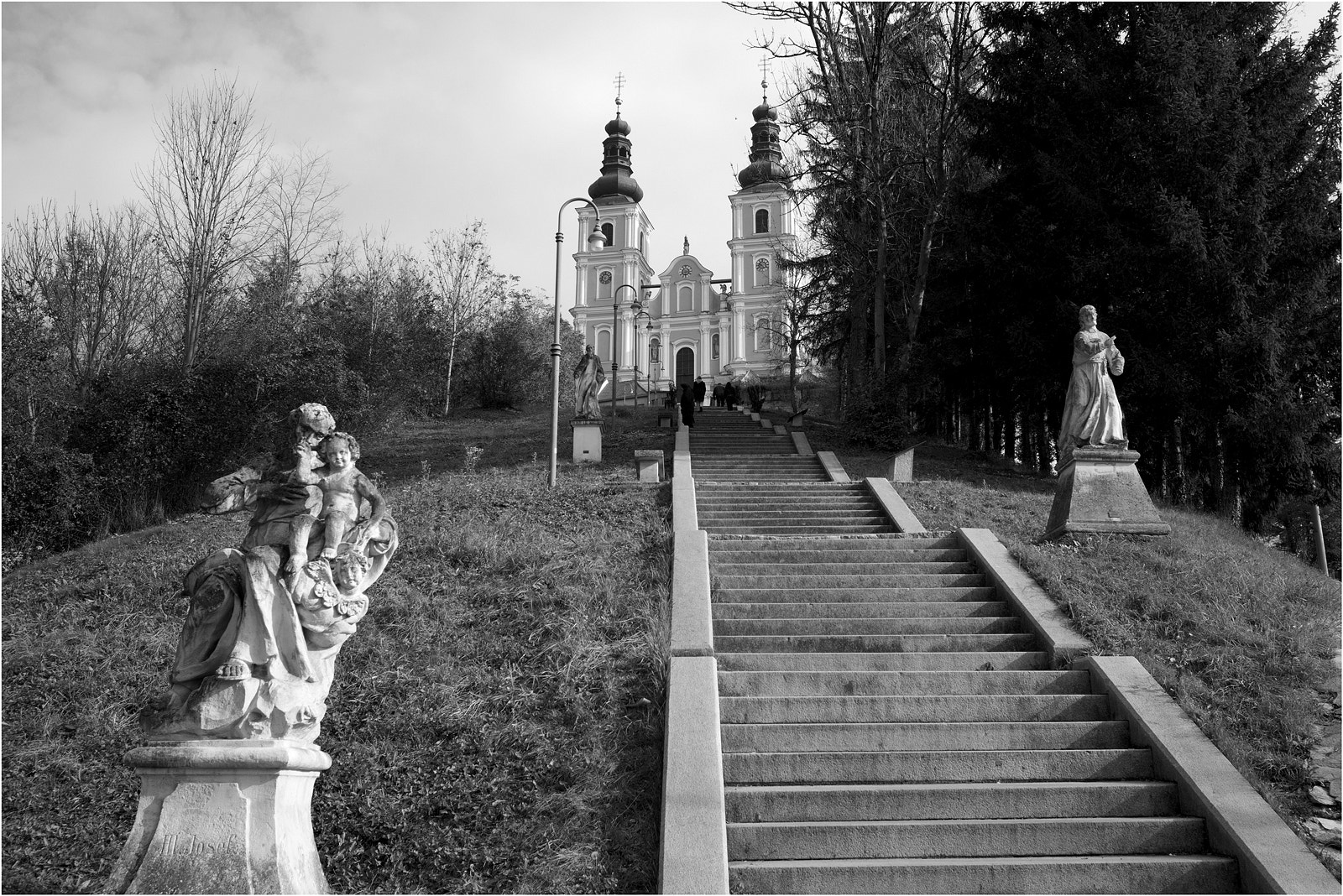 Leica Elmarit-M 28mm F2.8 ASPH sample photo. Mariatrost photography