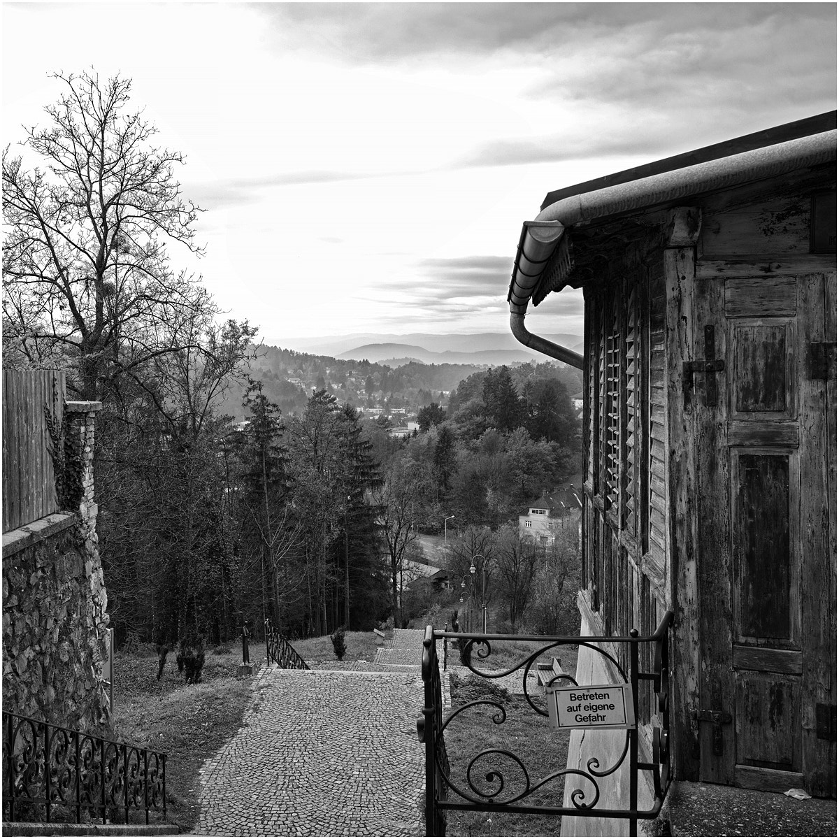 Leica Elmarit-M 28mm F2.8 ASPH sample photo. Mariatrost photography