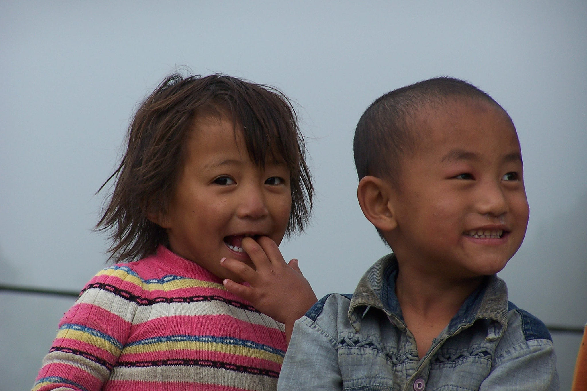 Kodak DX6490 ZOOM DIGITAL CAMERA sample photo. Smiling buthanese children photography