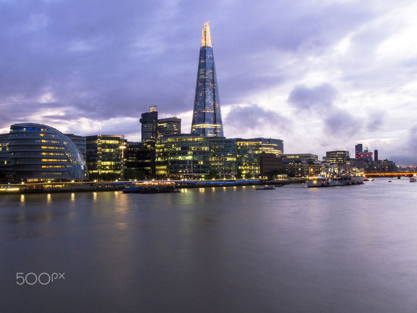 Olympus PEN E-P3 + Olympus M.Zuiko Digital 14-42mm F3.5-5.6 II R sample photo. The shard at night photography