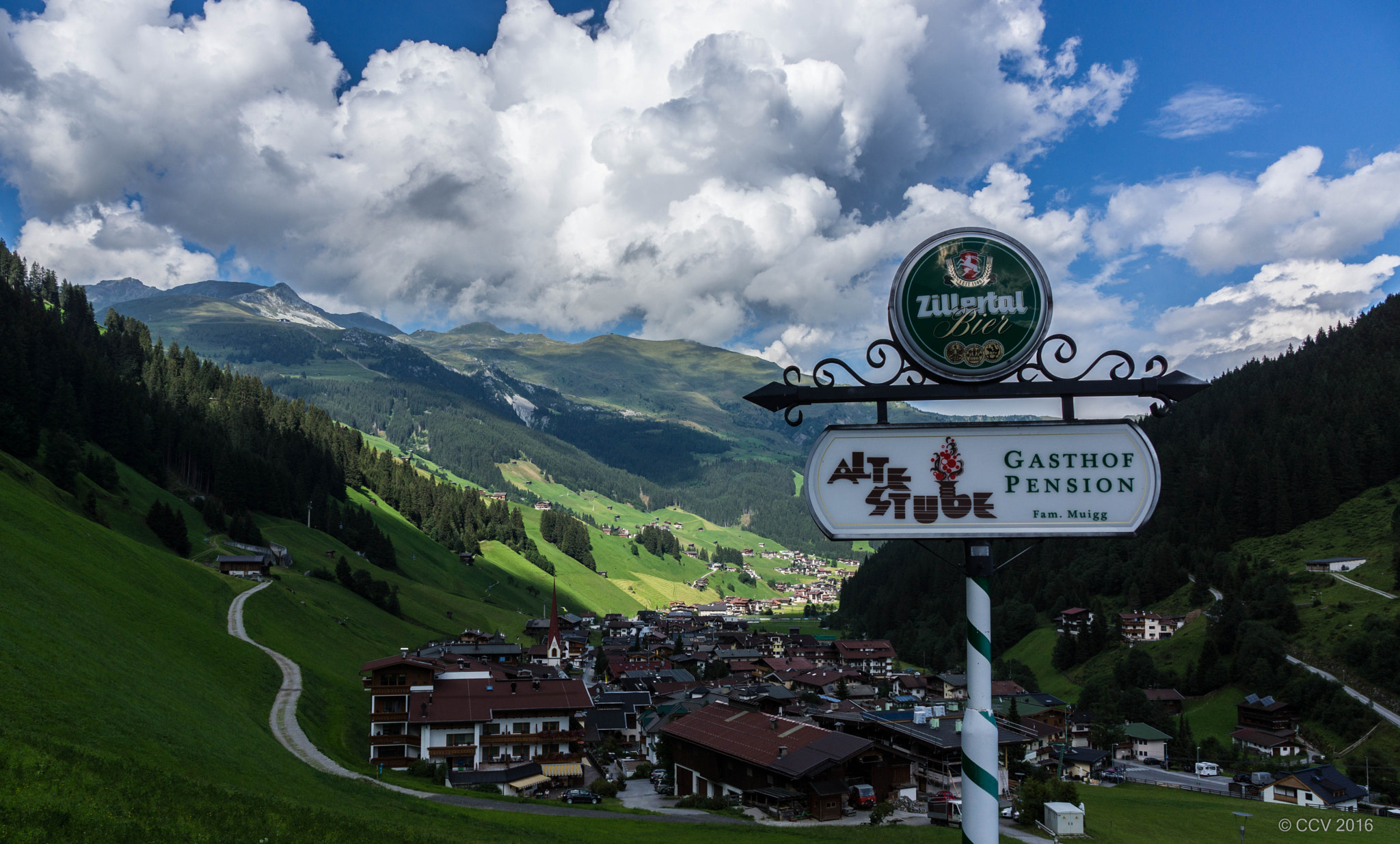 Sony DT 18-135mm F3.5-5.6 SAM sample photo. Bienvenue en tyrol! photography