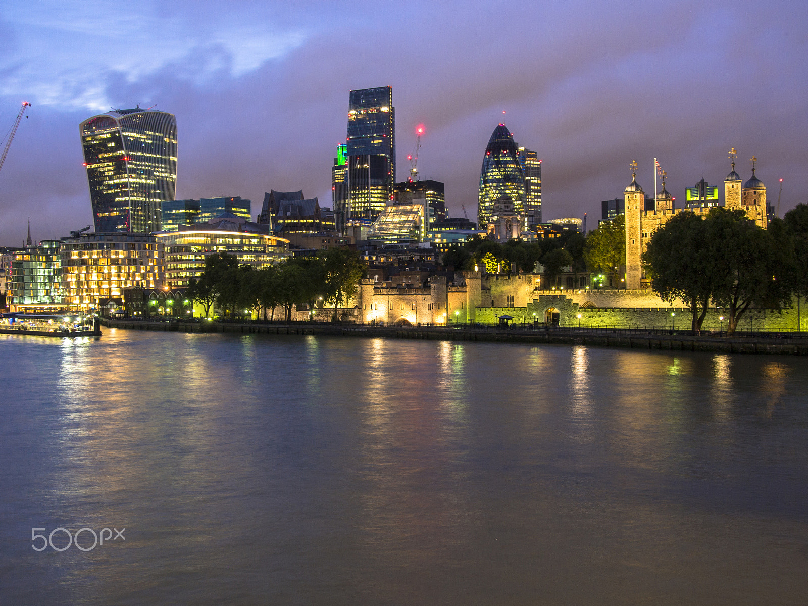 Olympus PEN E-P3 sample photo. Tower of london photography