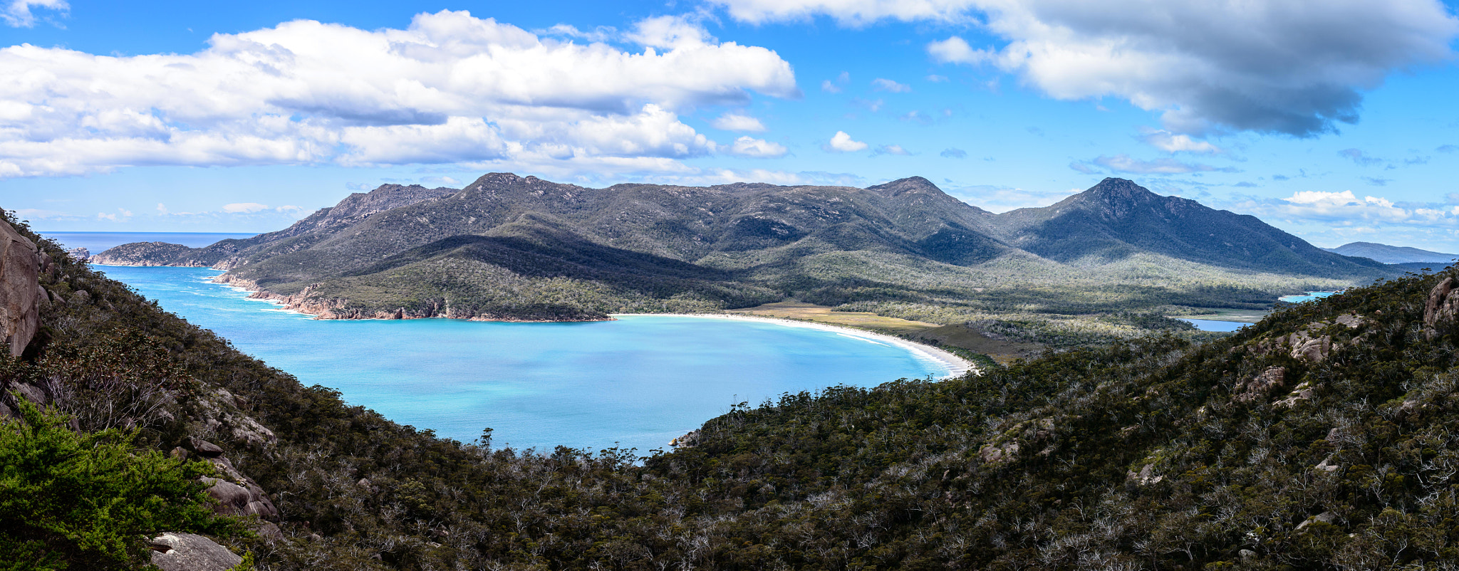 Nikon AF-S Nikkor 35mm F1.8G ED sample photo. Wineglass bay frecinet peninsula photography