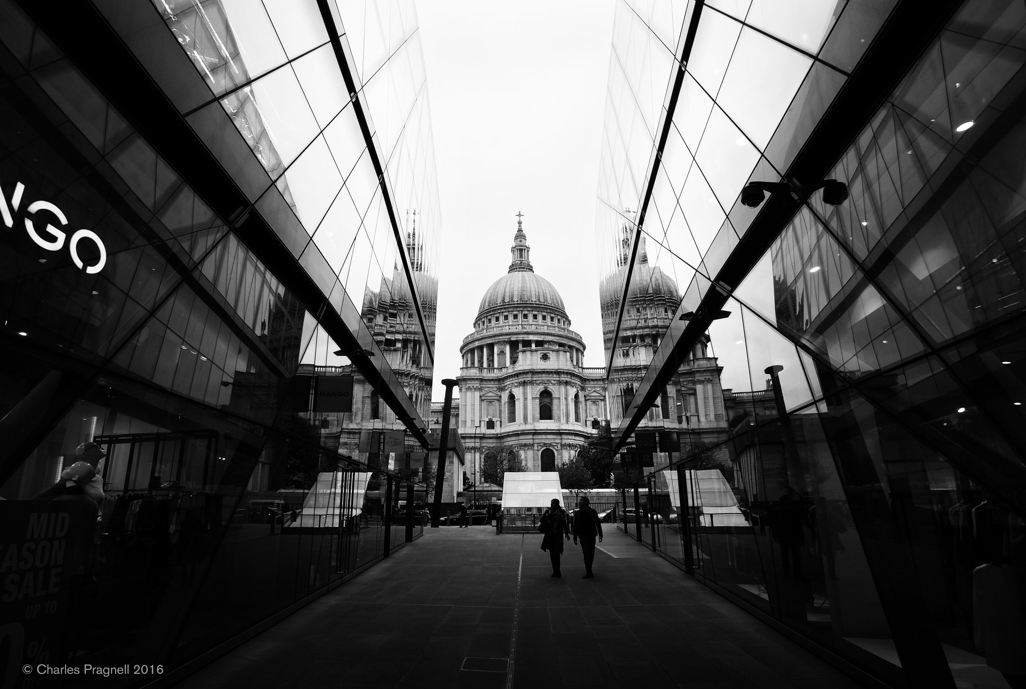 Olympus OM-D E-M10 II sample photo. St. paul's, london photography