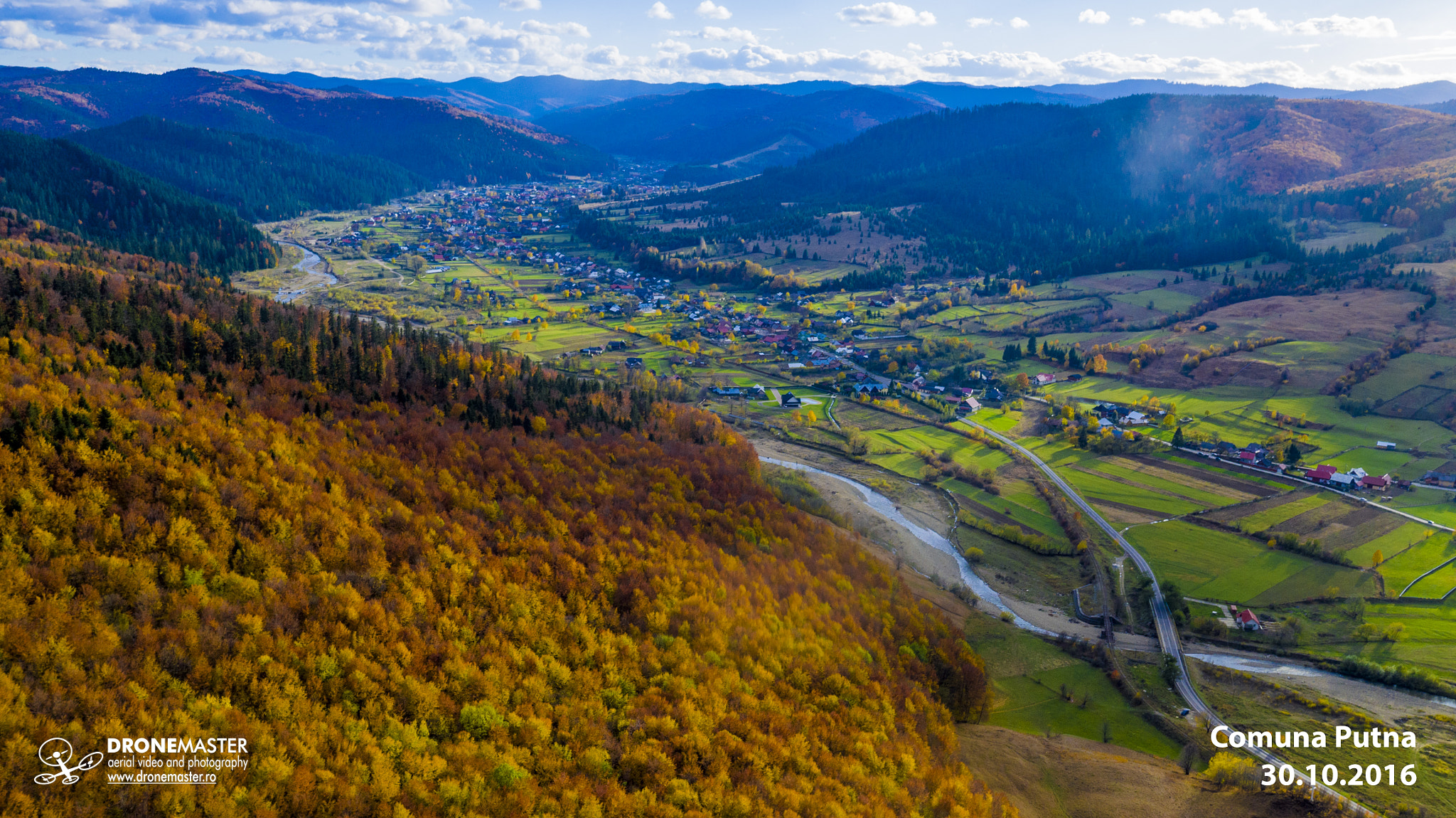 DJI FC550 sample photo. Putna village, autumn, aerial view photography